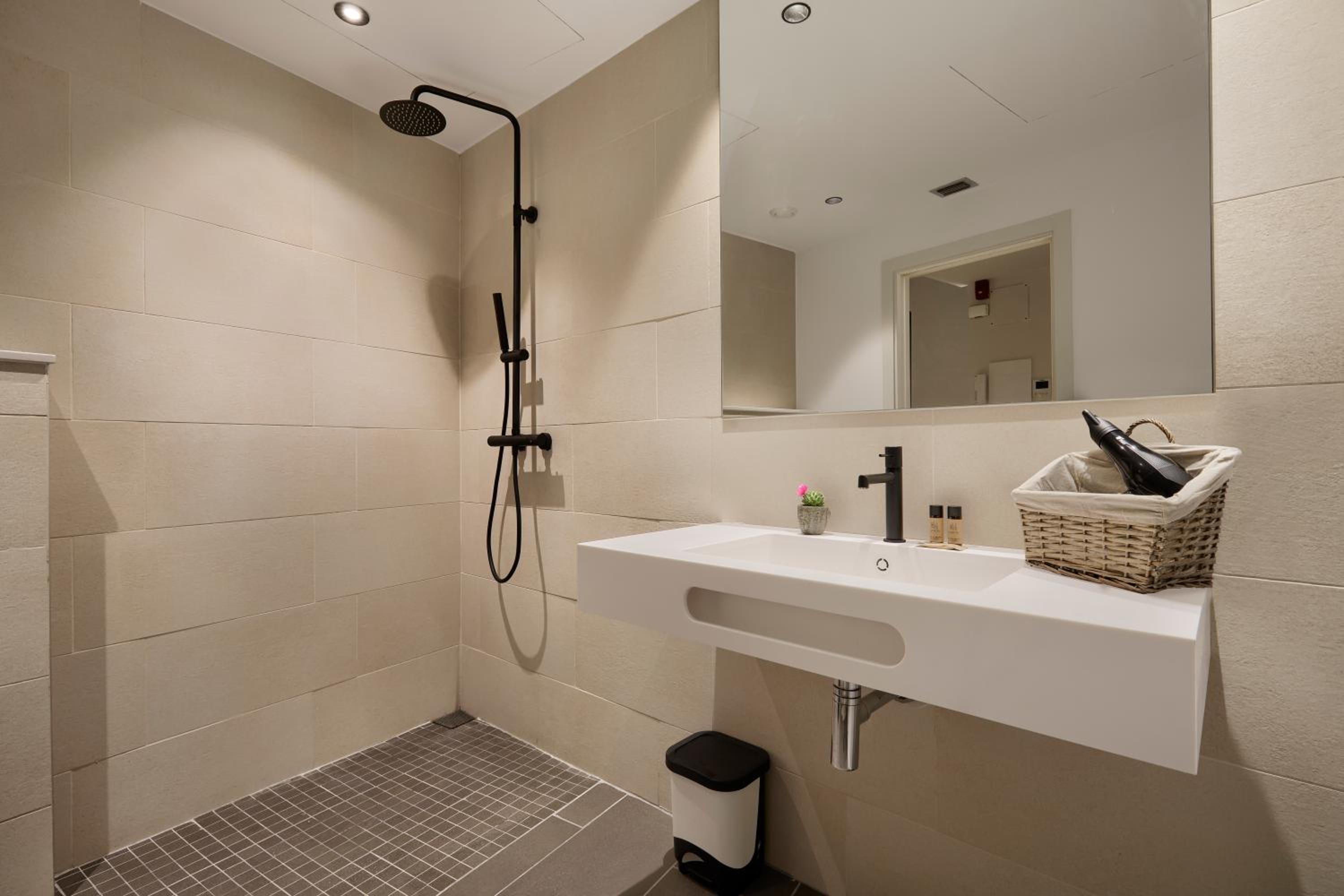 Gaia Apartments & Lofts Girona