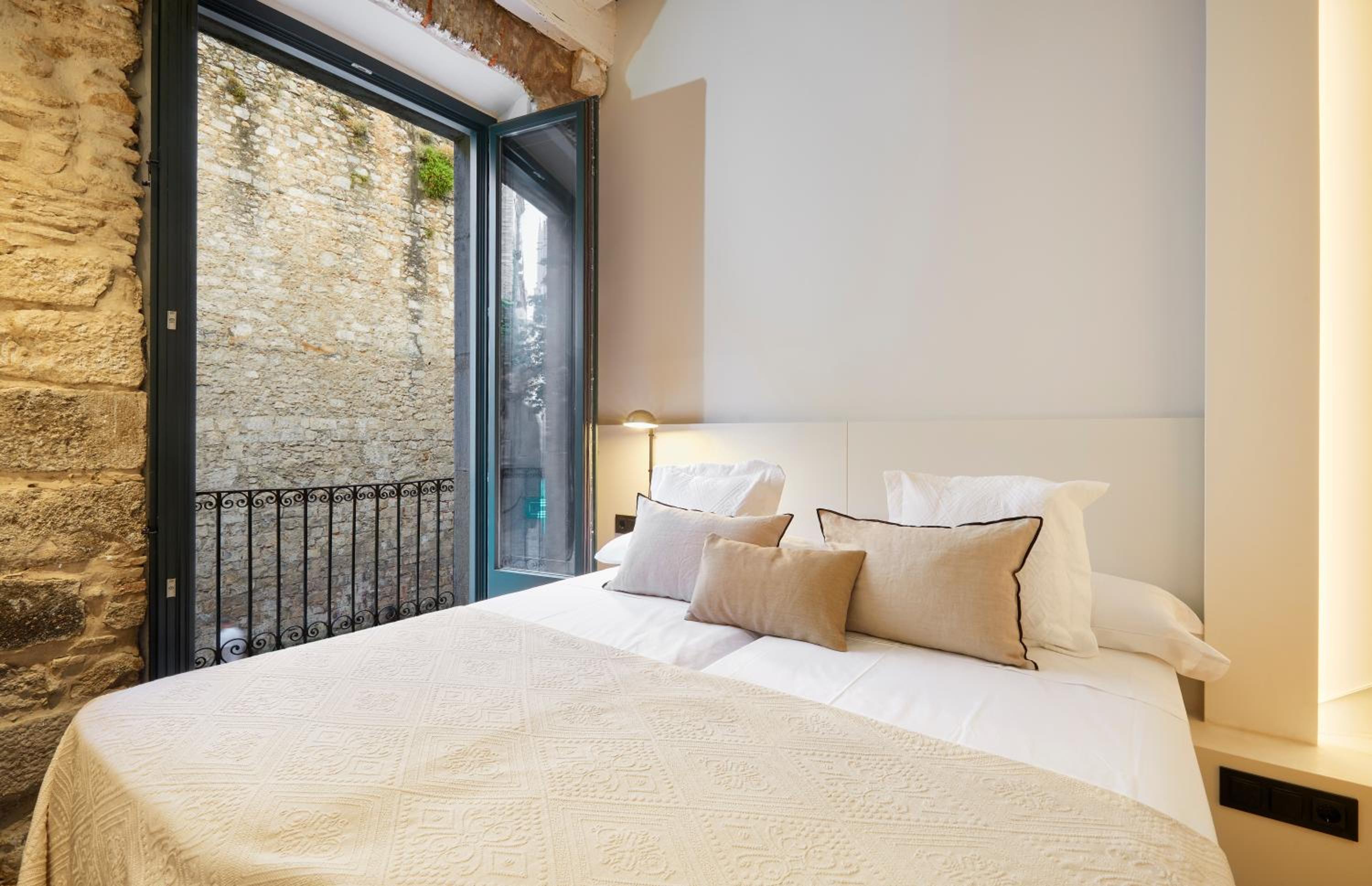 Gaia Apartments & Lofts Girona