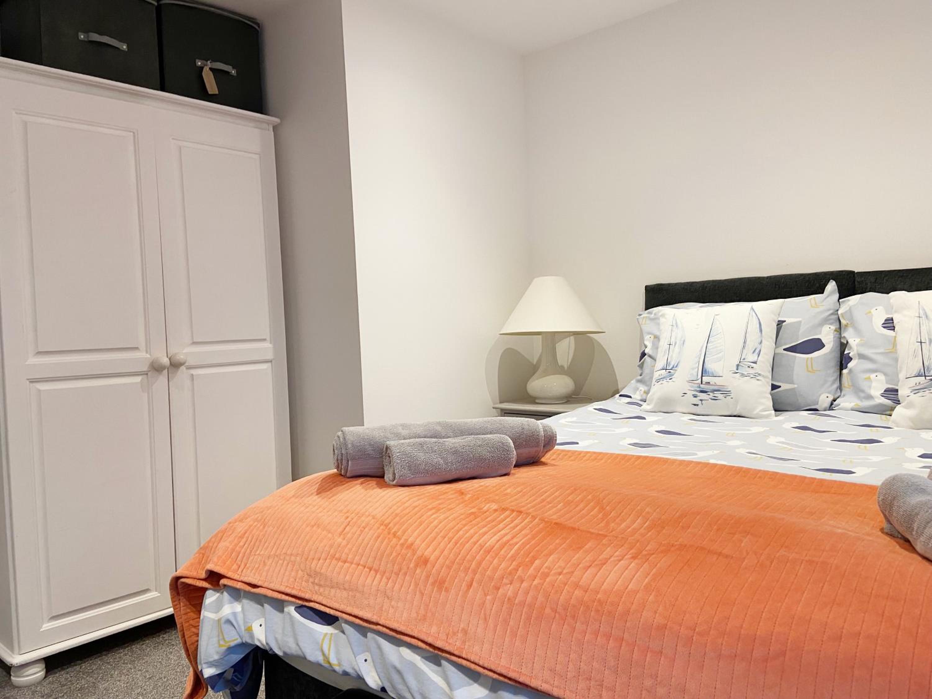 Family Apartment, 2 Bed, 2 Bath Close to Beach view 4