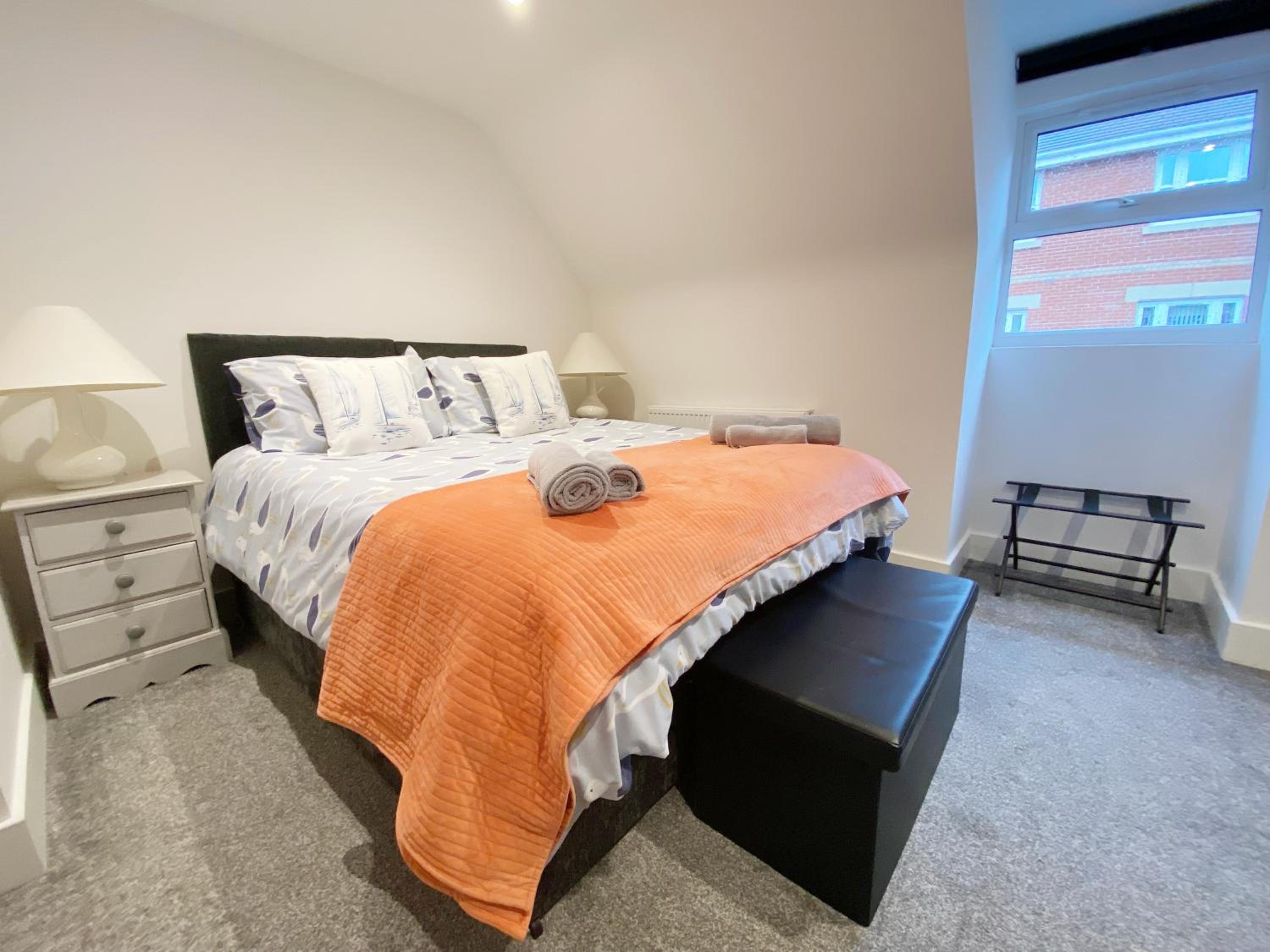 Family Apartment, 2 Bed, 2 Bath Close to Beach view 3