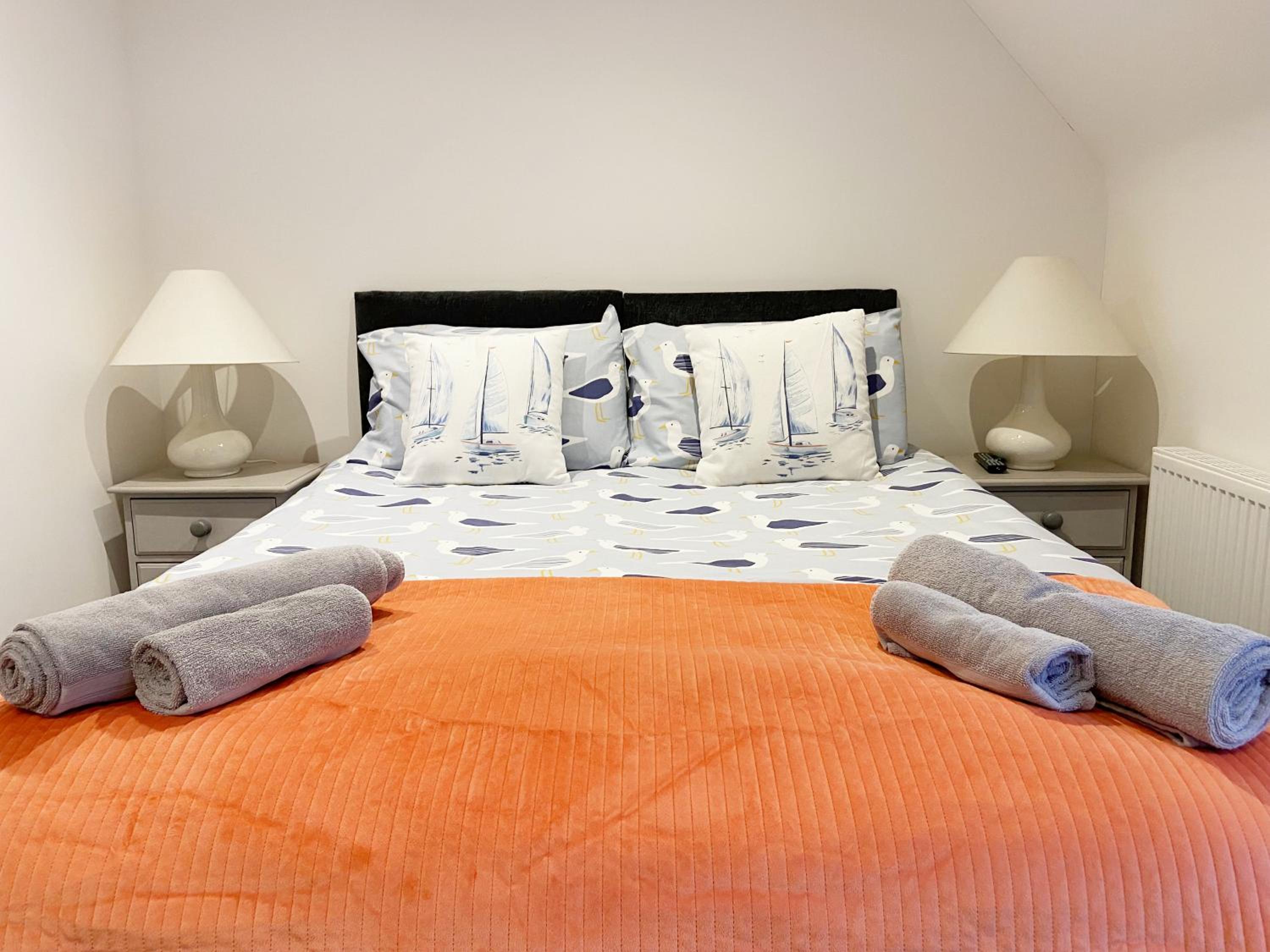 Family Apartment, 2 Bed, 2 Bath Close to Beach view 5