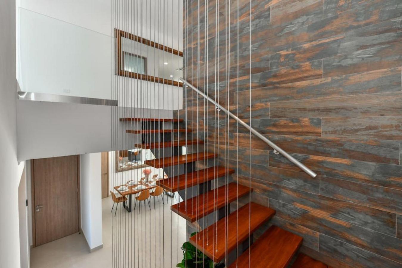 NEW 3BR 2BA Modern Oasis 3-min to Eagle Beach