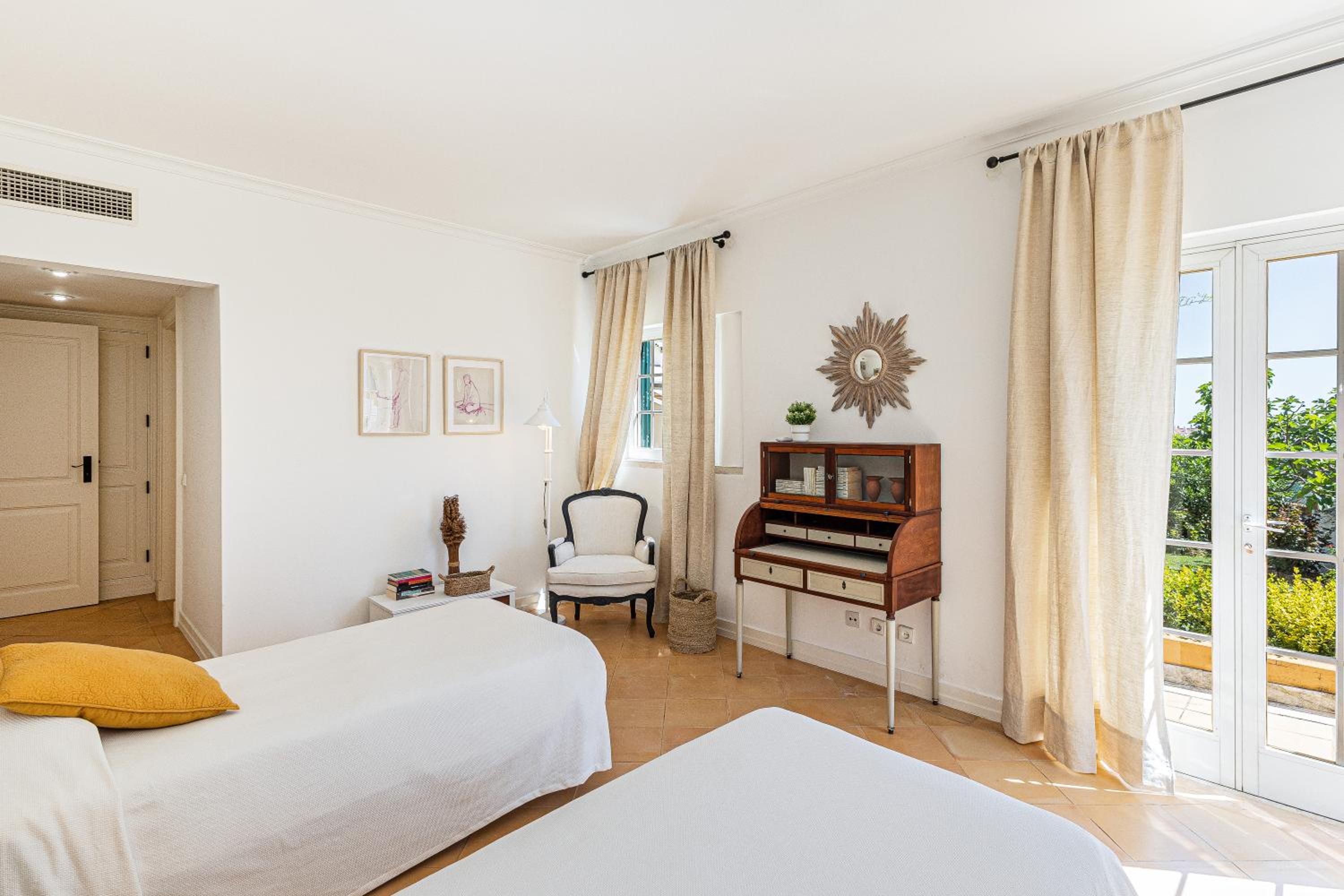 Photo 65