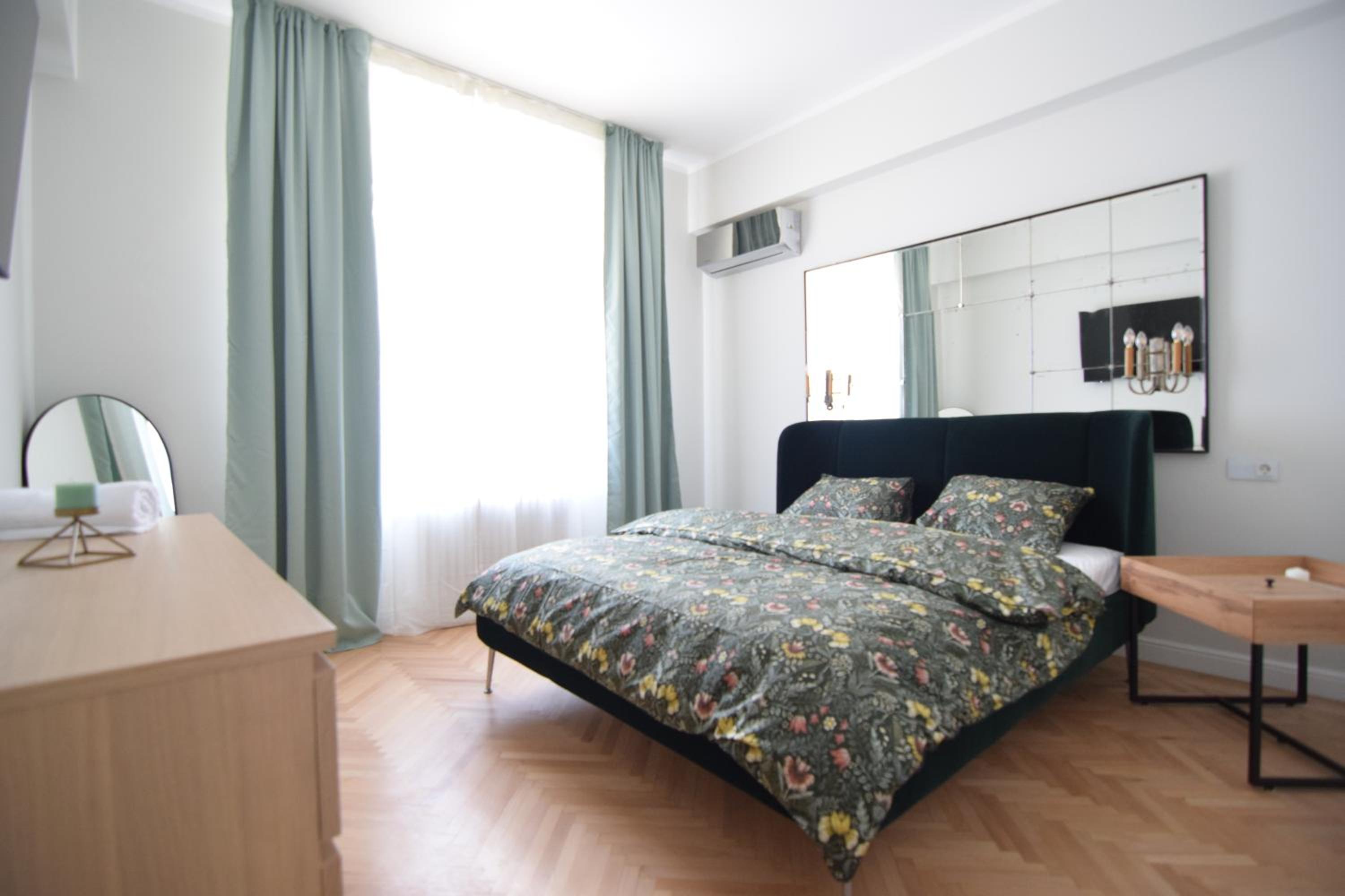 Beautiful Apartment in Old City view 2