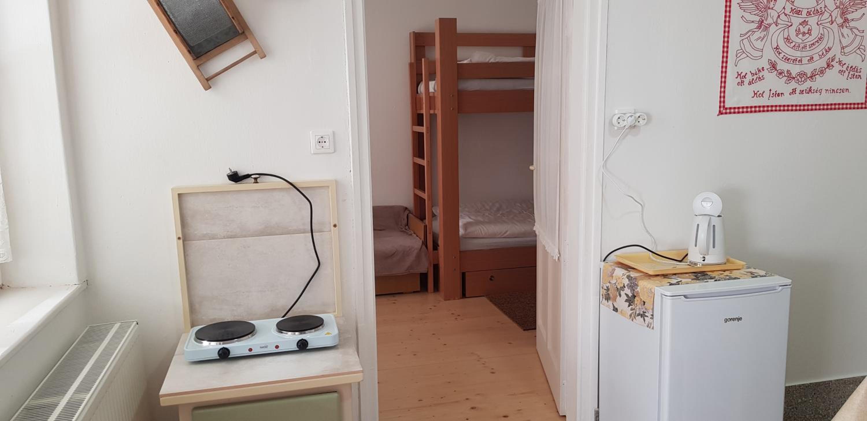 Hortenzia Vendégház Márianosztra