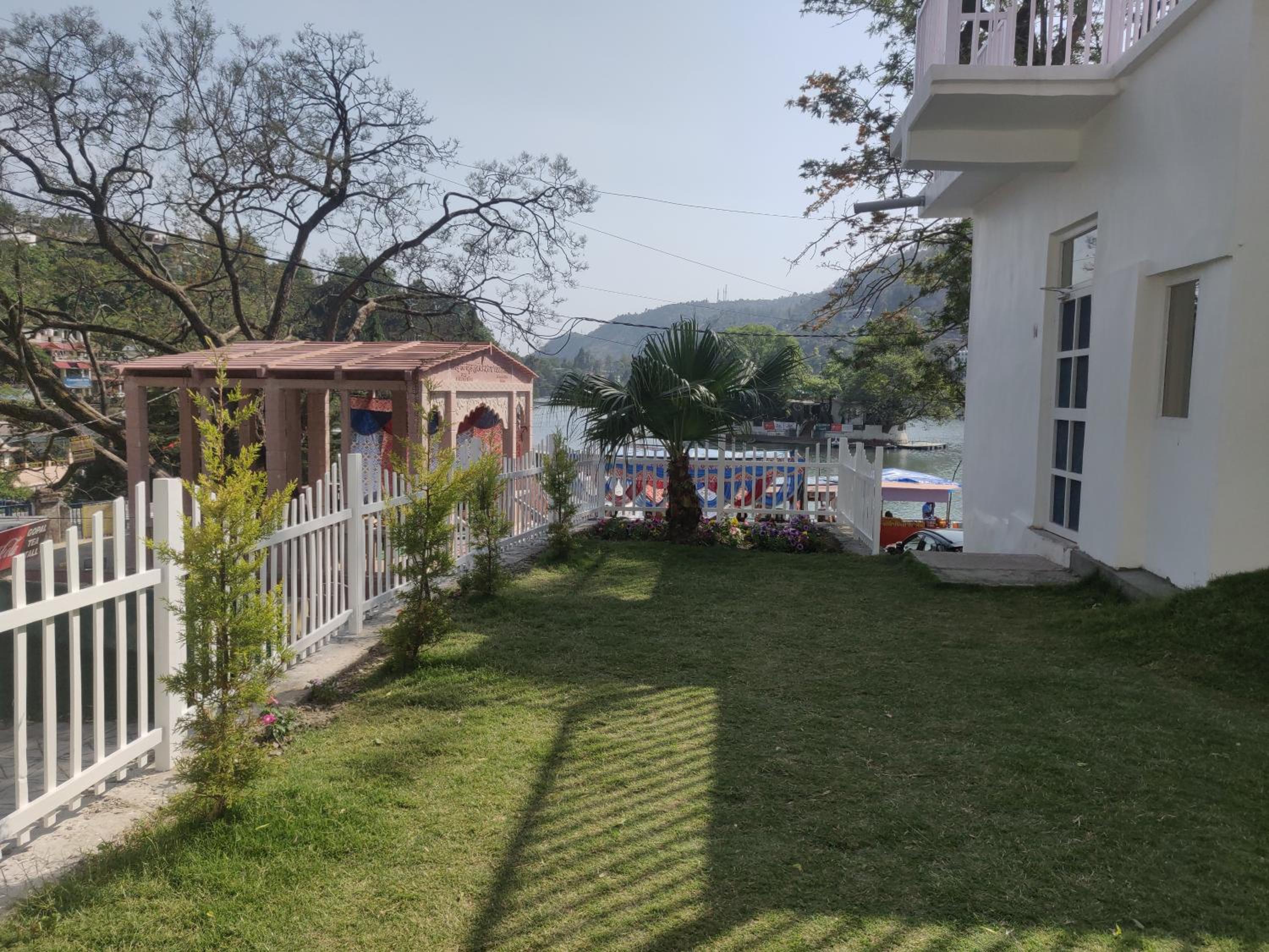 The Periwinkle Homestay Bhimtal