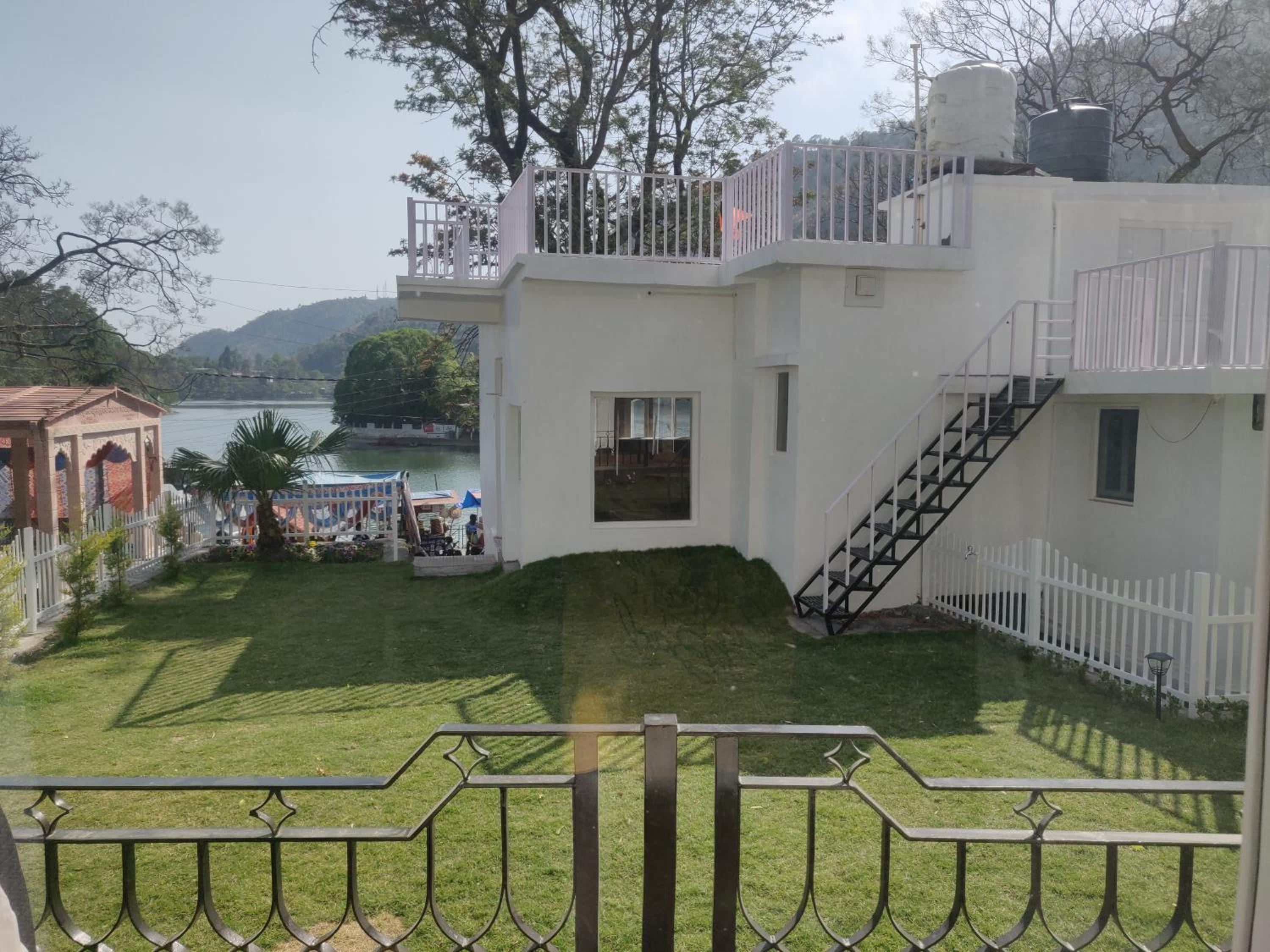 The Periwinkle Homestay Bhimtal