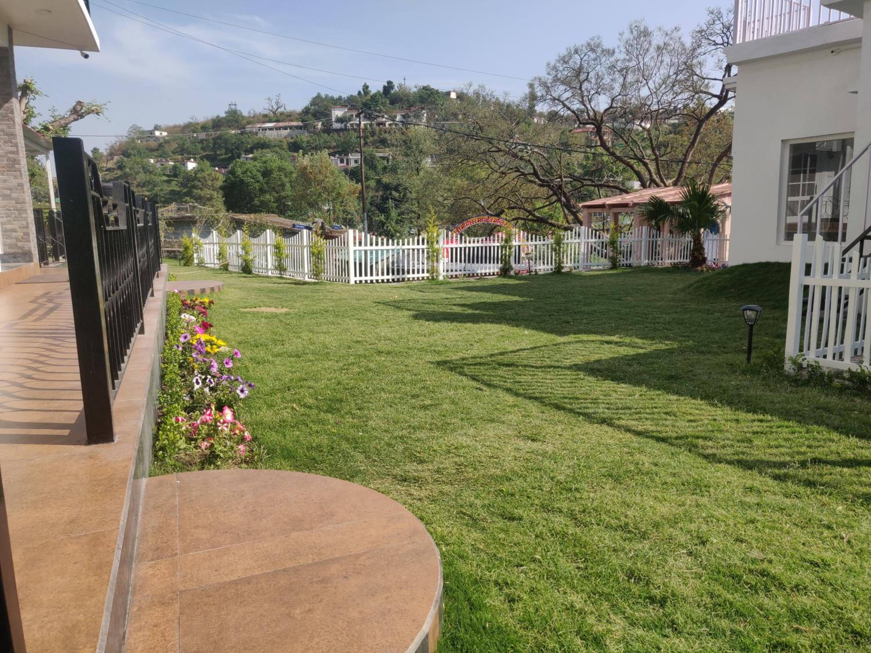 The Periwinkle Homestay Bhimtal