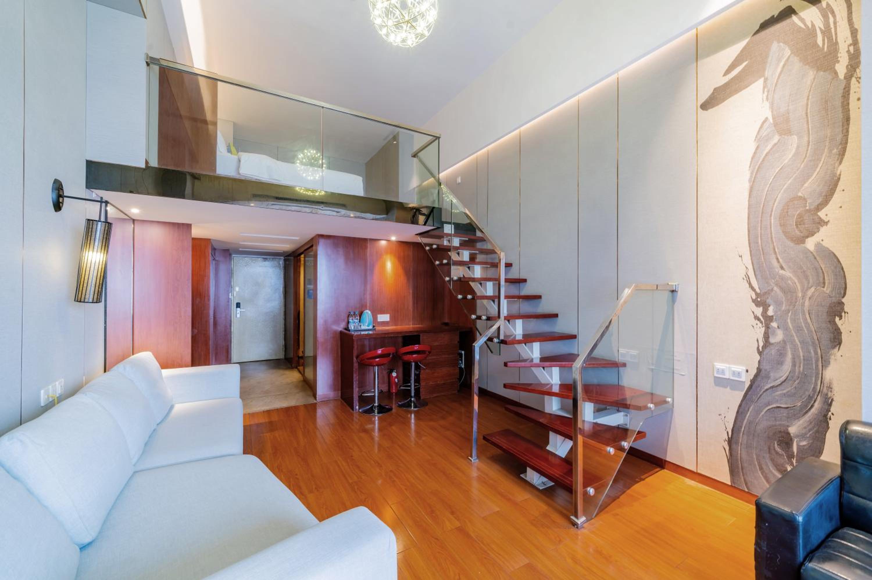 April Fair Duplex Apartment Guangzhou South Railway Station Ao Yuan Yue Shi Dai Branch