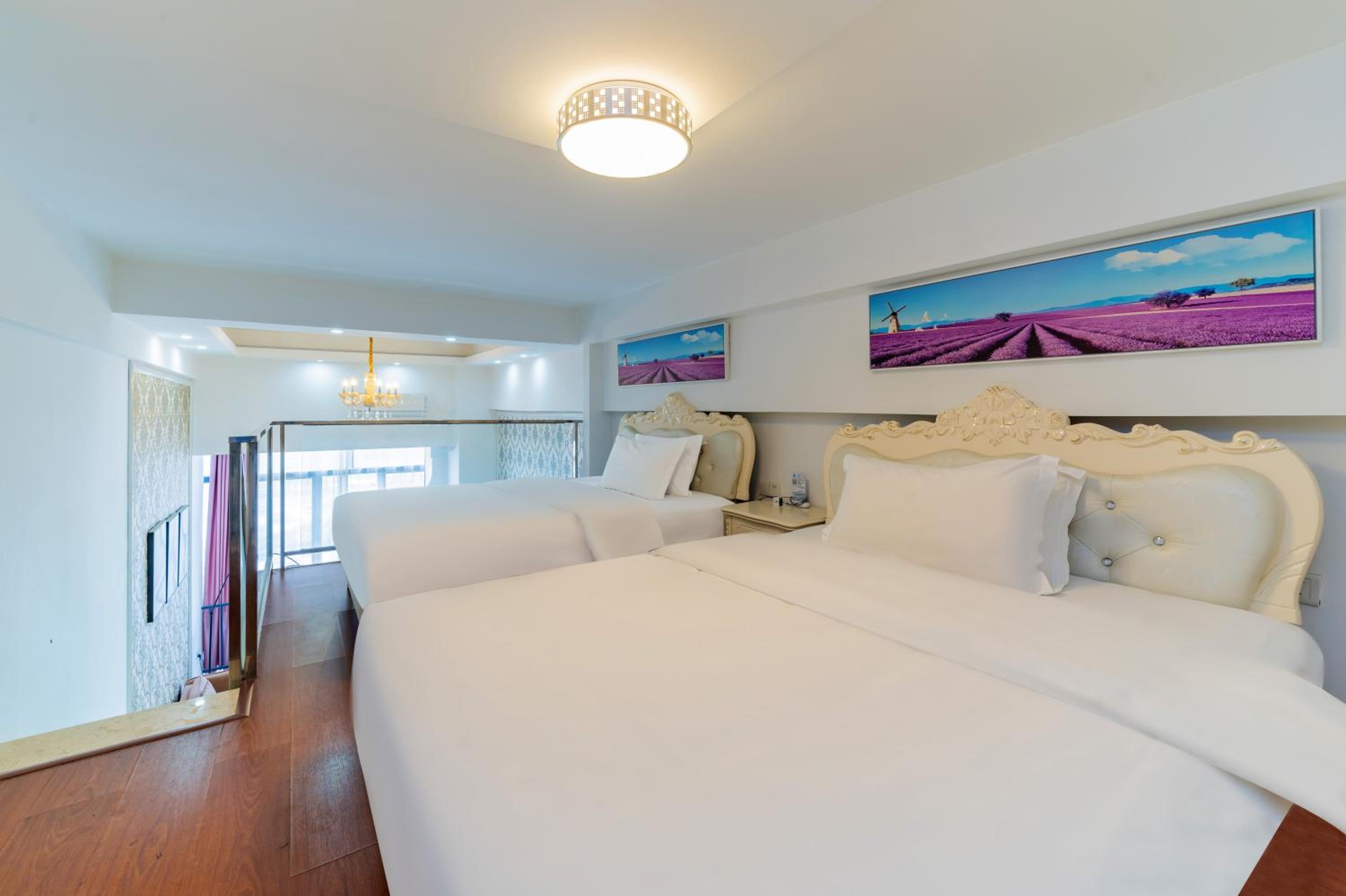 April Fair Duplex Apartment Guangzhou South Railway Station Ao Yuan Yue Shi Dai Branch