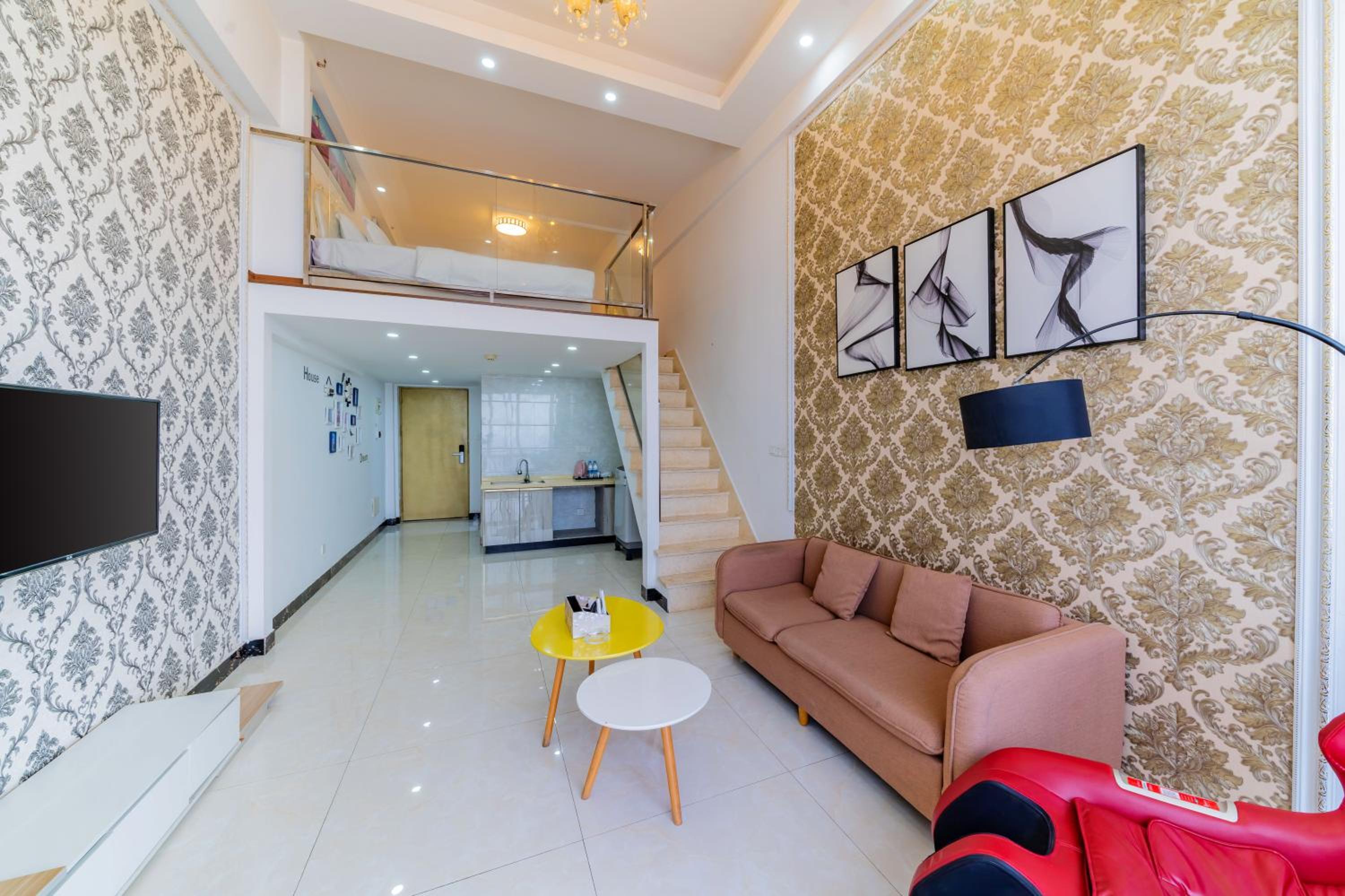 April Fair Duplex Apartment Guangzhou South Railway Station Ao Yuan Yue Shi Dai Branch