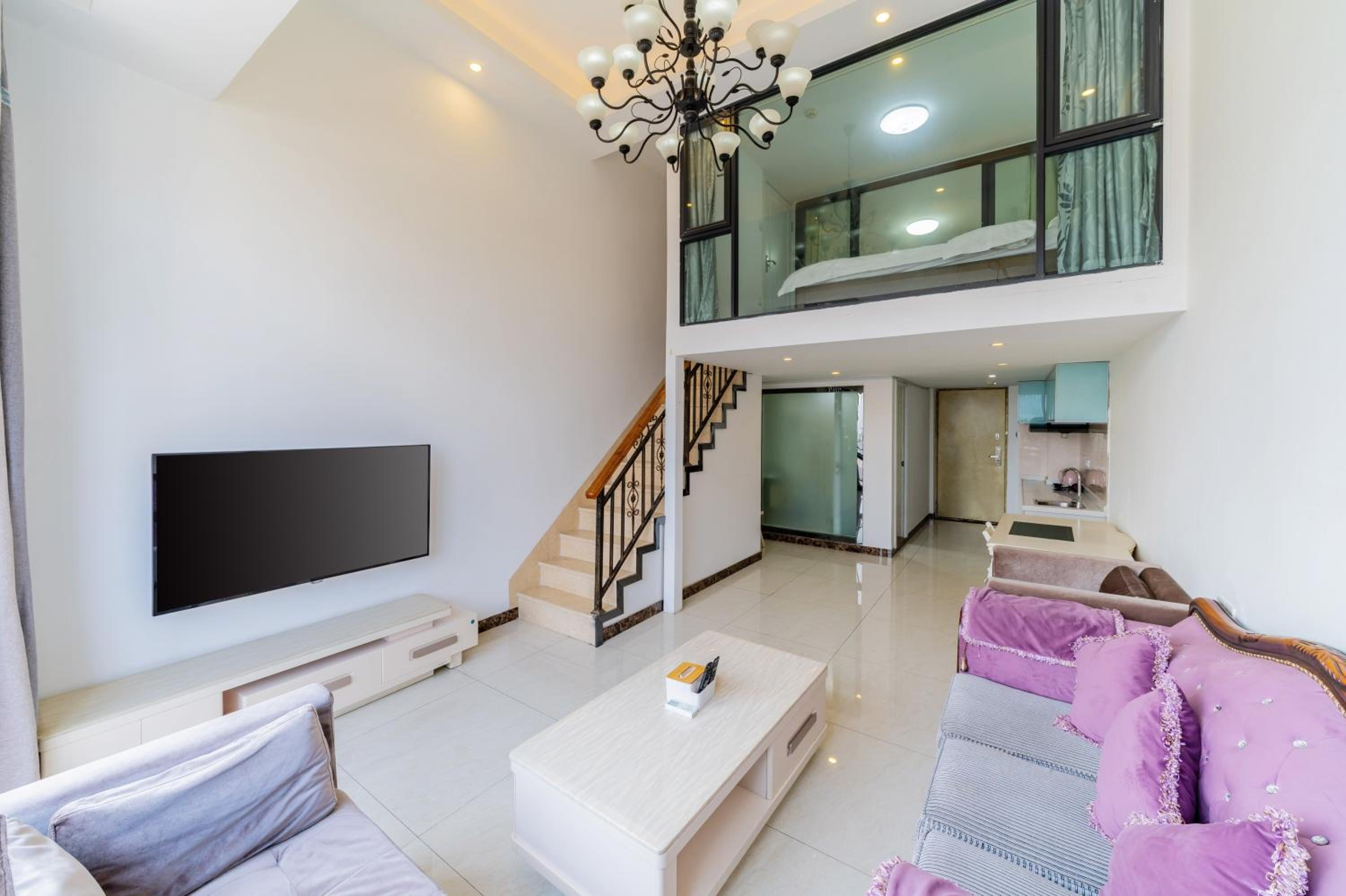 April Fair Duplex Apartment Guangzhou South Railway Station Ao Yuan Yue Shi Dai Branch
