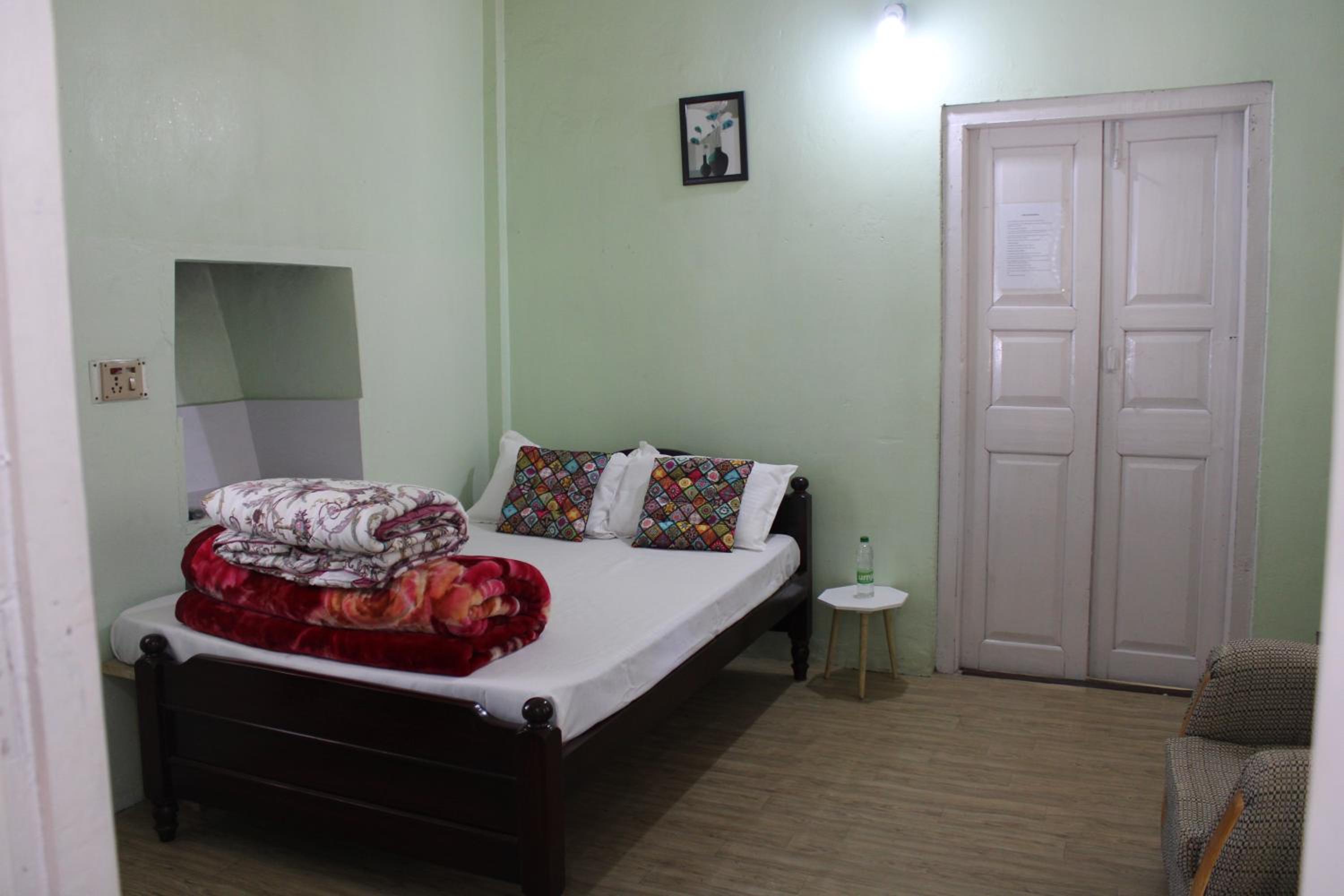 Harry's Bed and Breakfast1 view 4