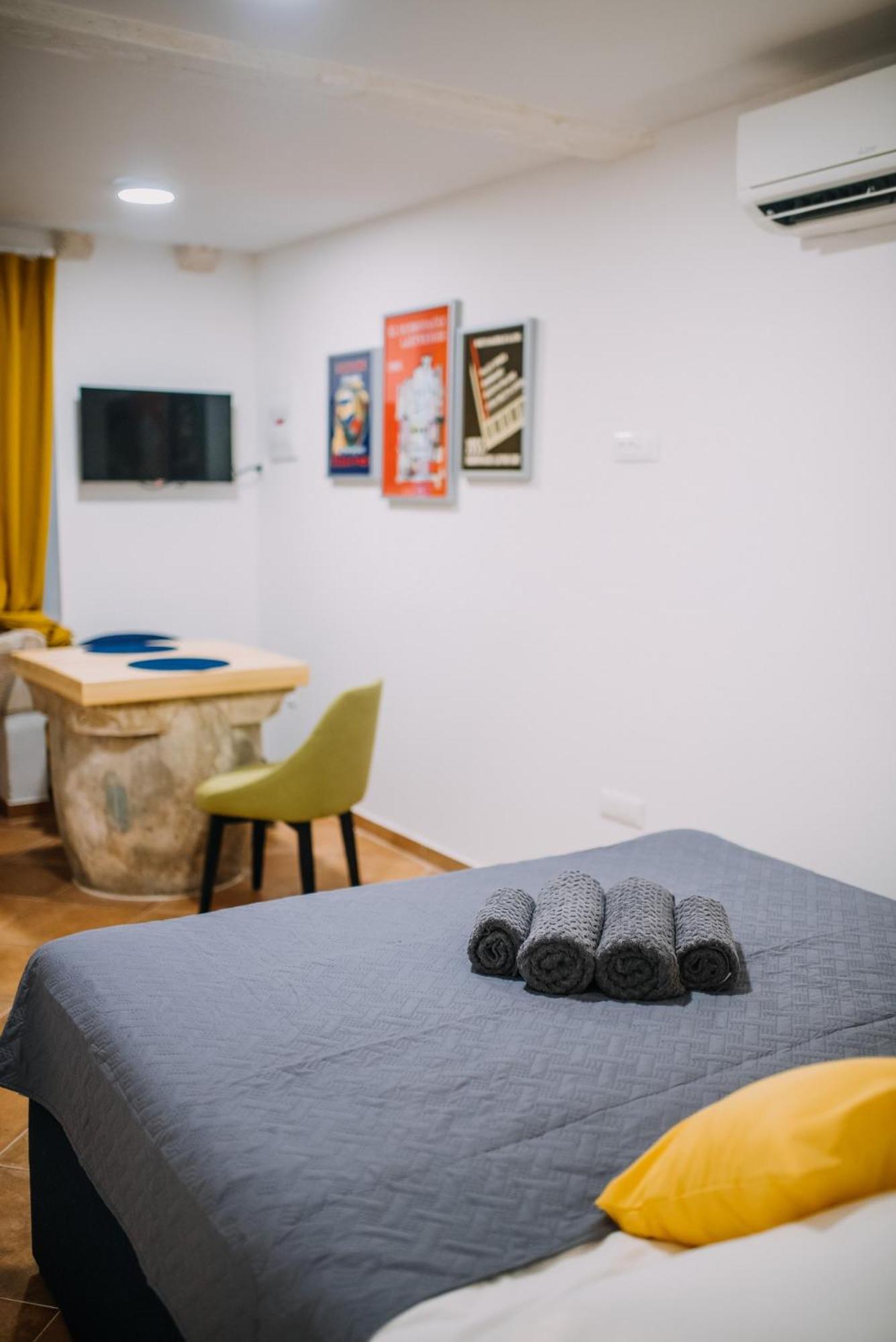 ART DECO DUBROVNIK APARTMENTS by DuHomes
