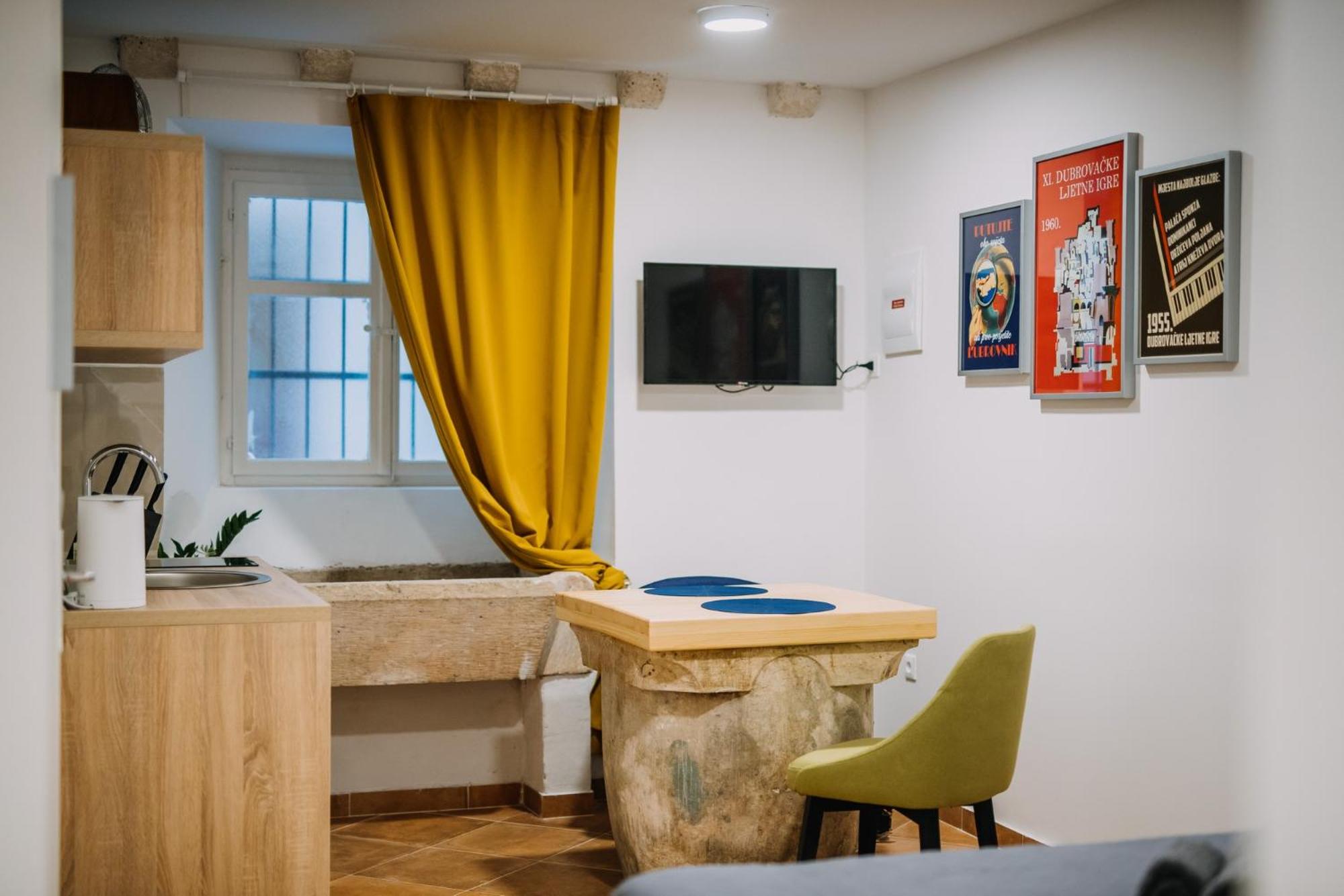 ART DECO DUBROVNIK APARTMENTS by DuHomes