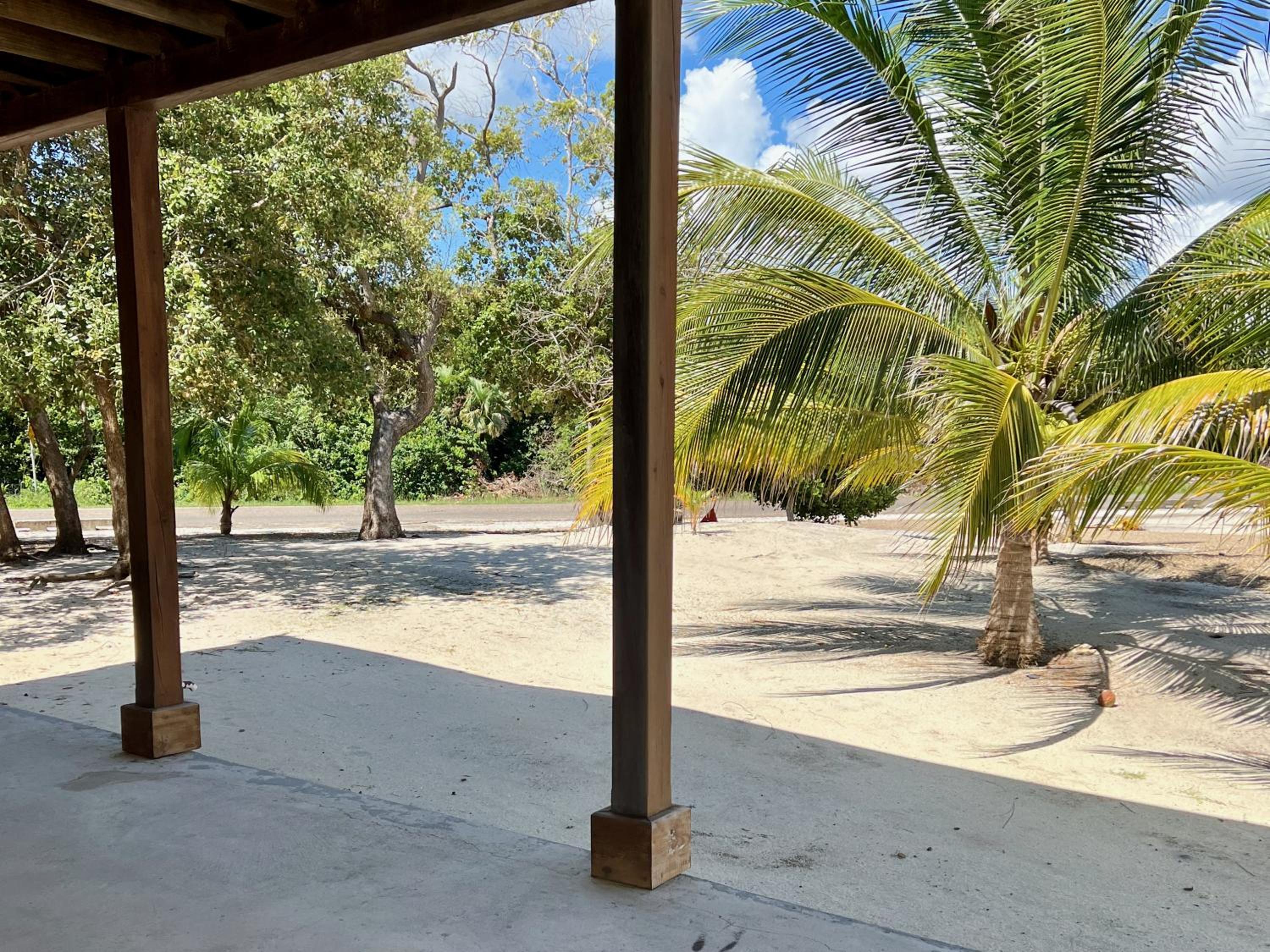 Beachfront Home Kissin' the Caribbean - BELLA SWAY BELIZE