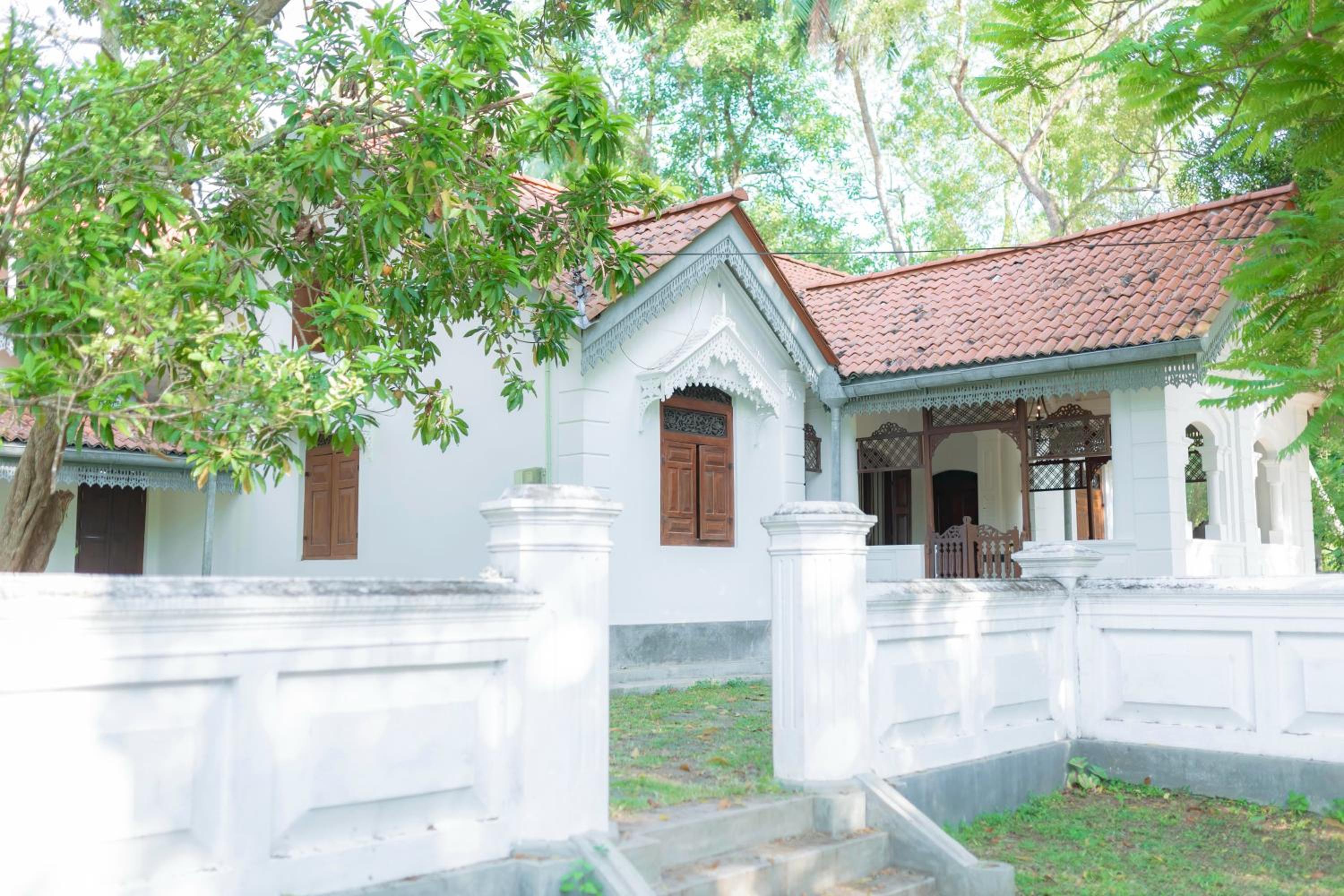 Coco Mantra Ilukwehera Estate