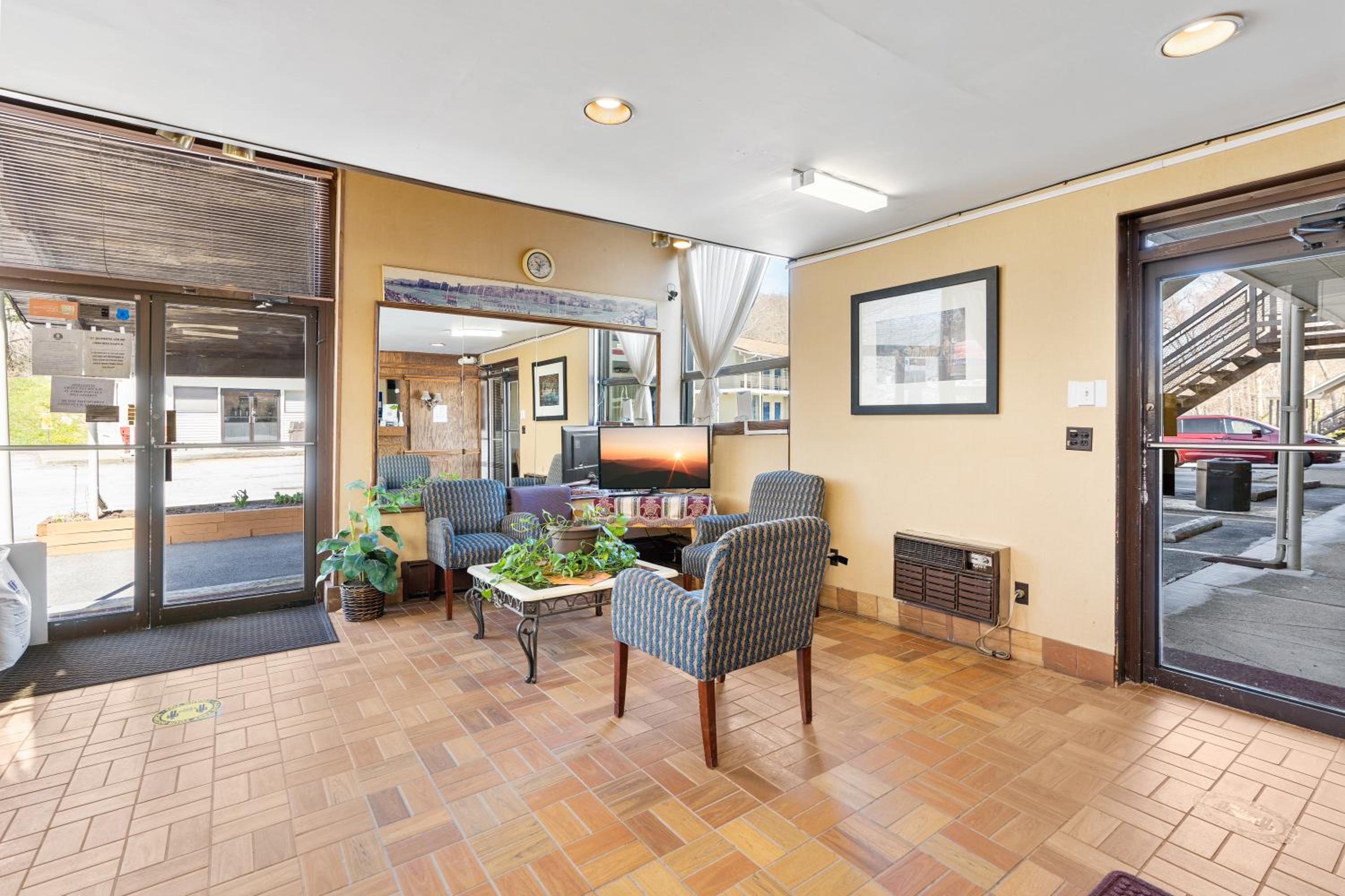 FairBridge Inn and Suites West Point - Property Image 42