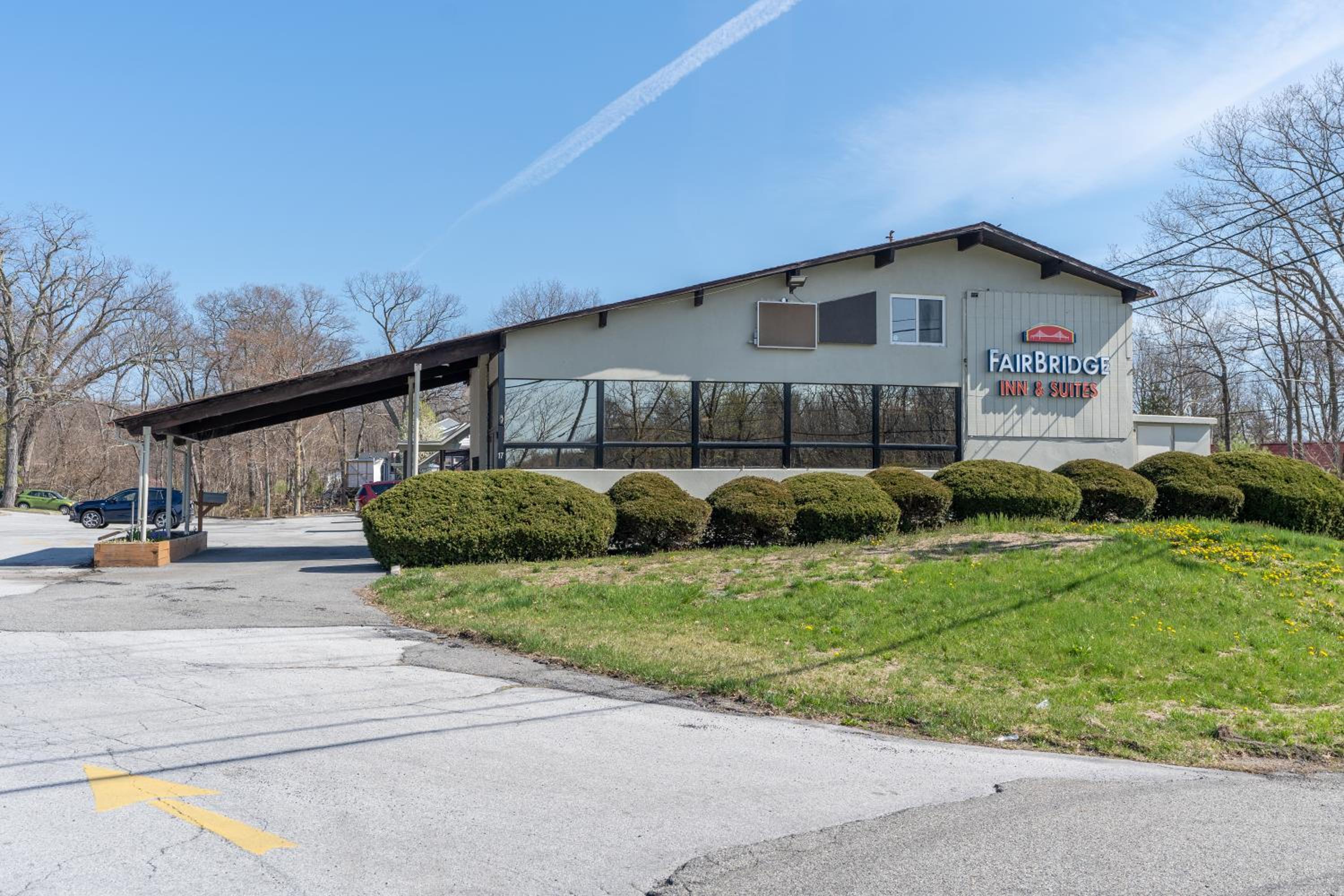 FairBridge Inn and Suites West Point - Property Image 1