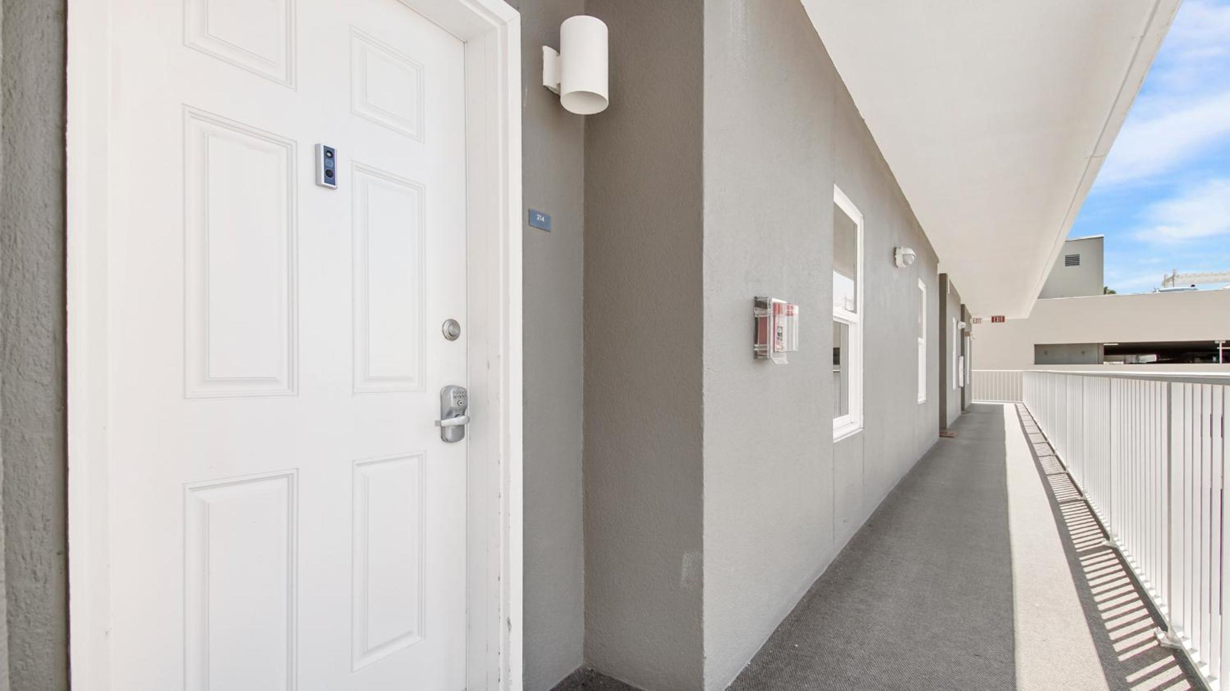 Hotel Deep Blue at Laketown Wharf #214 by Nautical Properties - Image 1