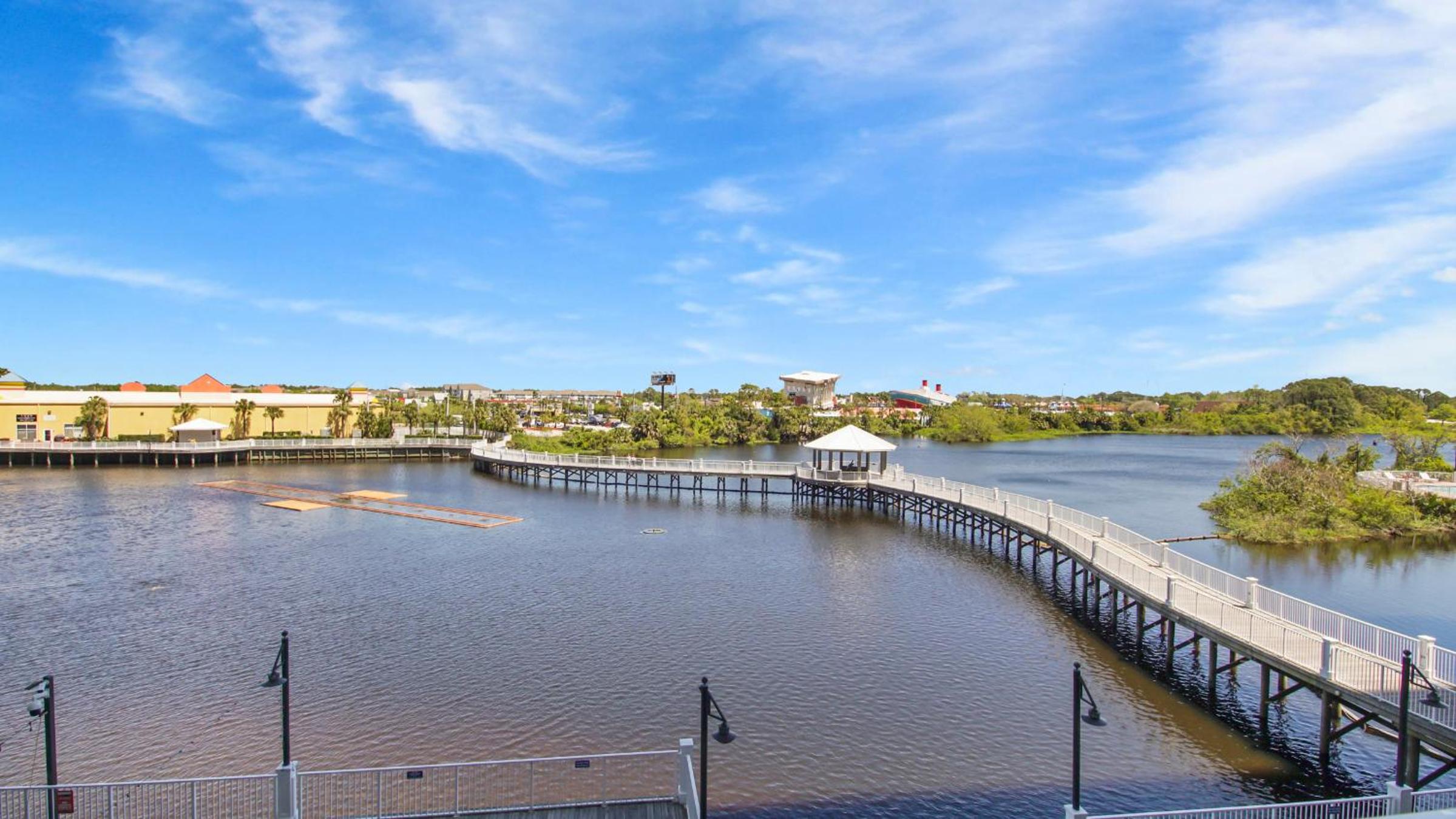 Deep Blue at Laketown Wharf #214 by Nautical Properties view 4