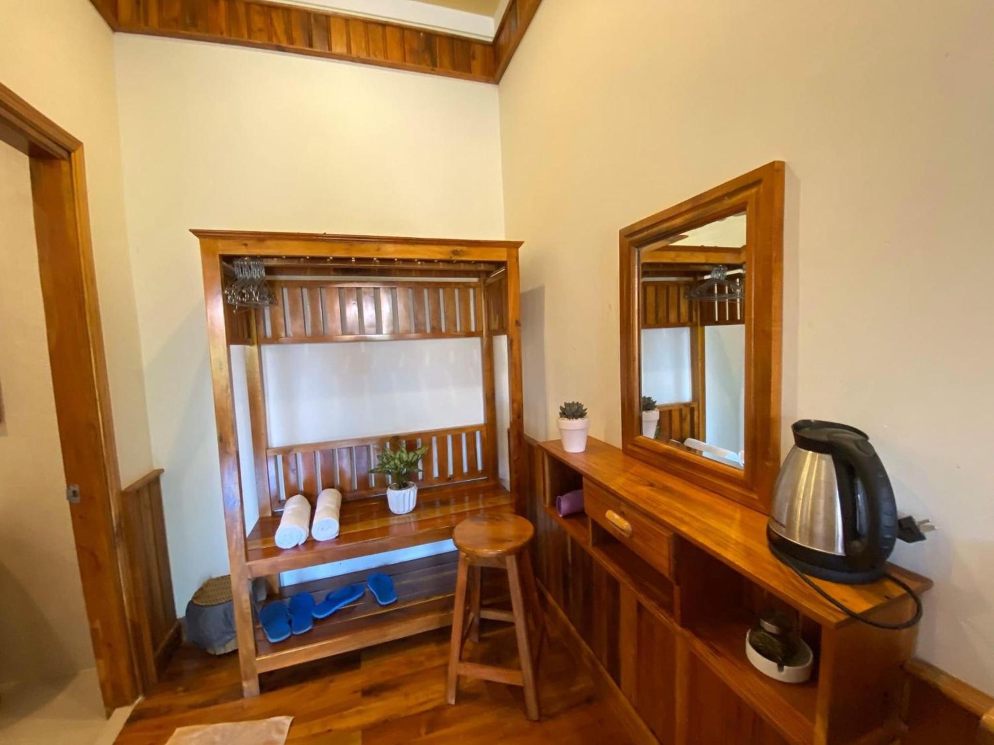 Liên Tho Hotel