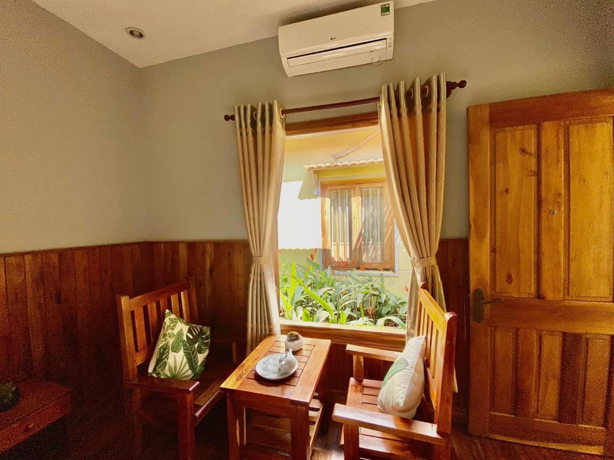 Liên Tho Hotel