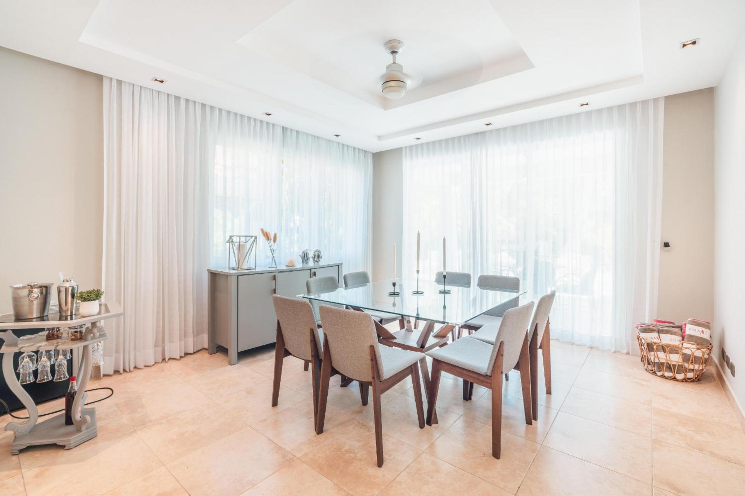 Enjoy this modern pet and family friendly villa B6 view 5
