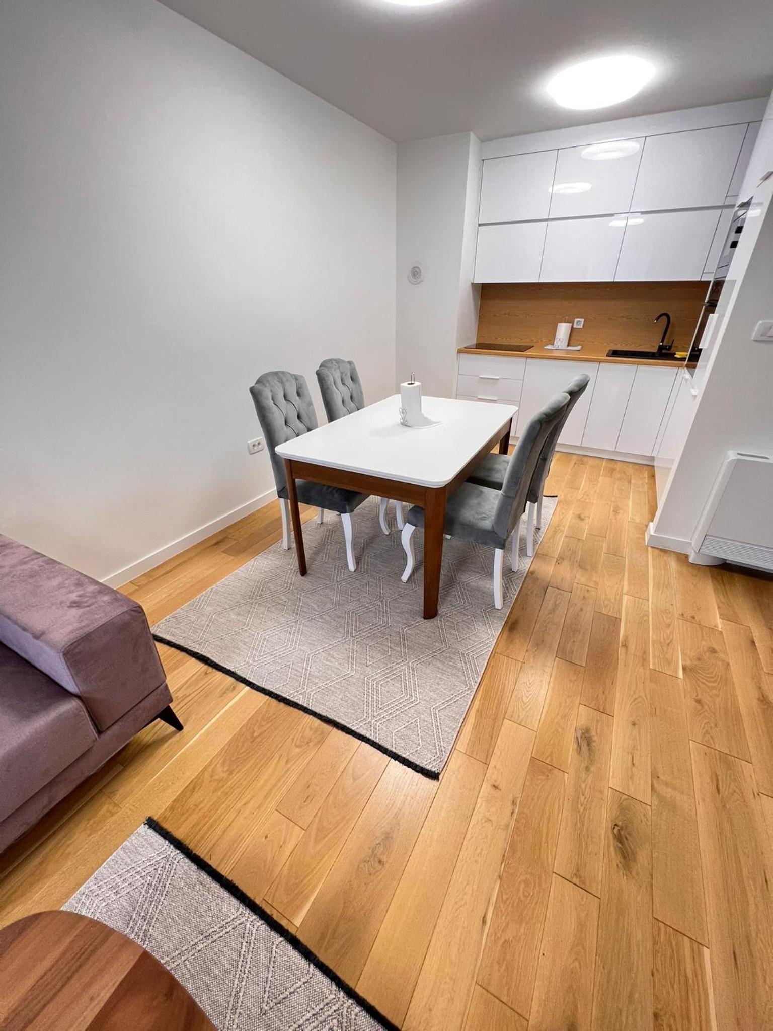 River Walk Sarajevo - Layan Apartment
