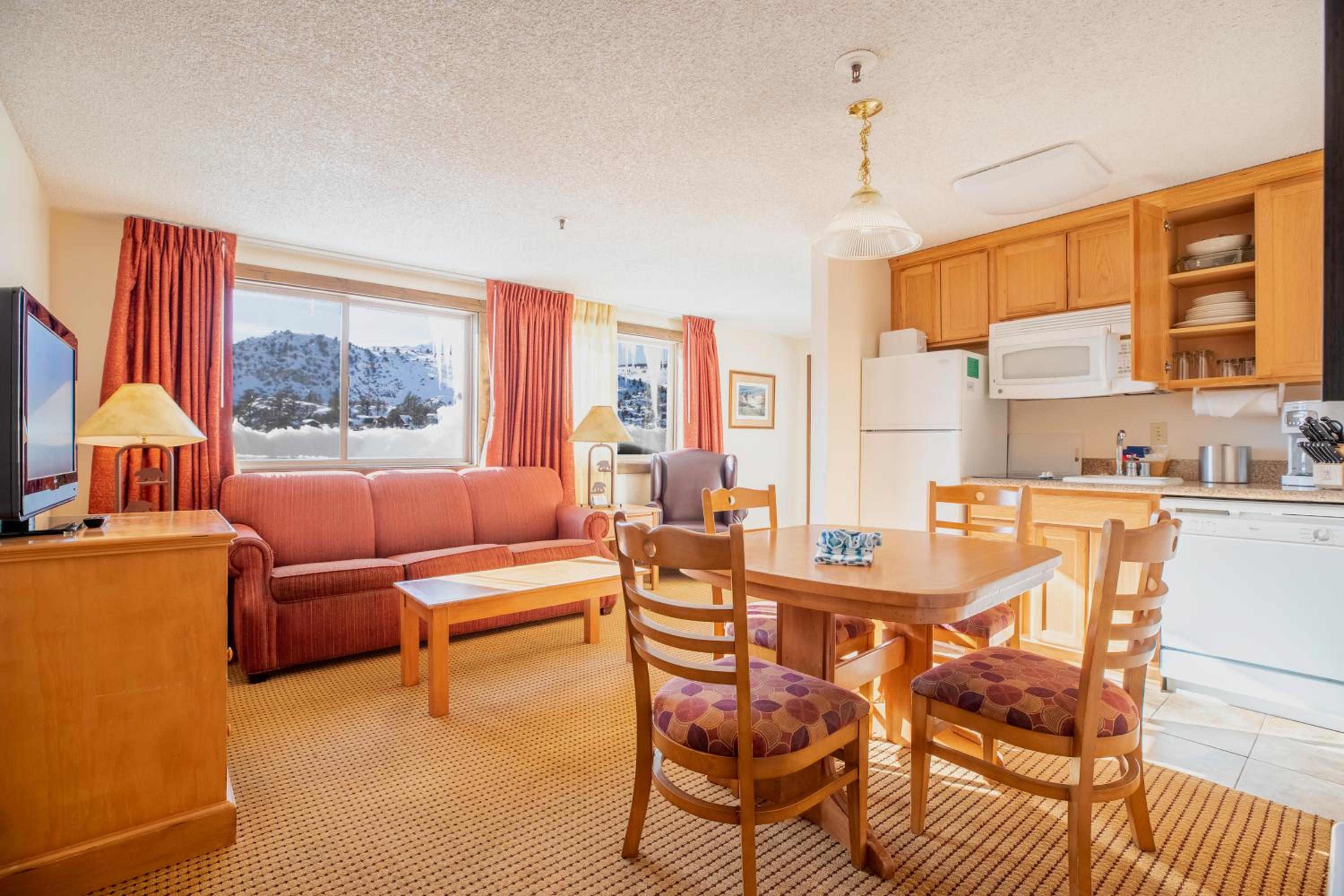 Heidelberg Inn & Resort view 2