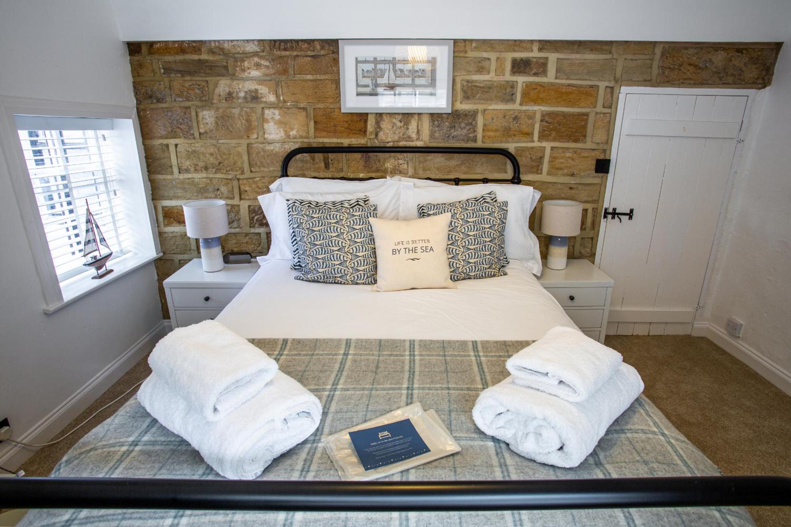 Whitby Boutique - Mast Cottage view 5