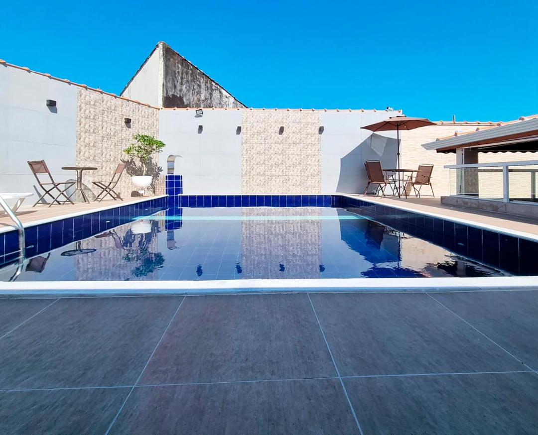 Casa com piscina e Wi Fi em Mongagua SP