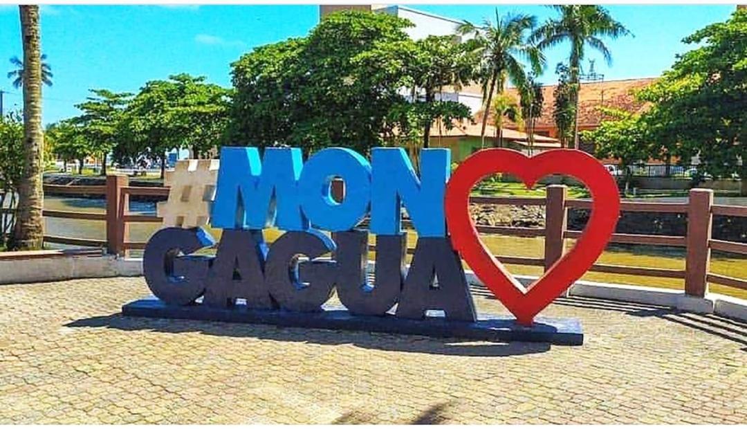 Casa com piscina e Wi Fi em Mongagua SP