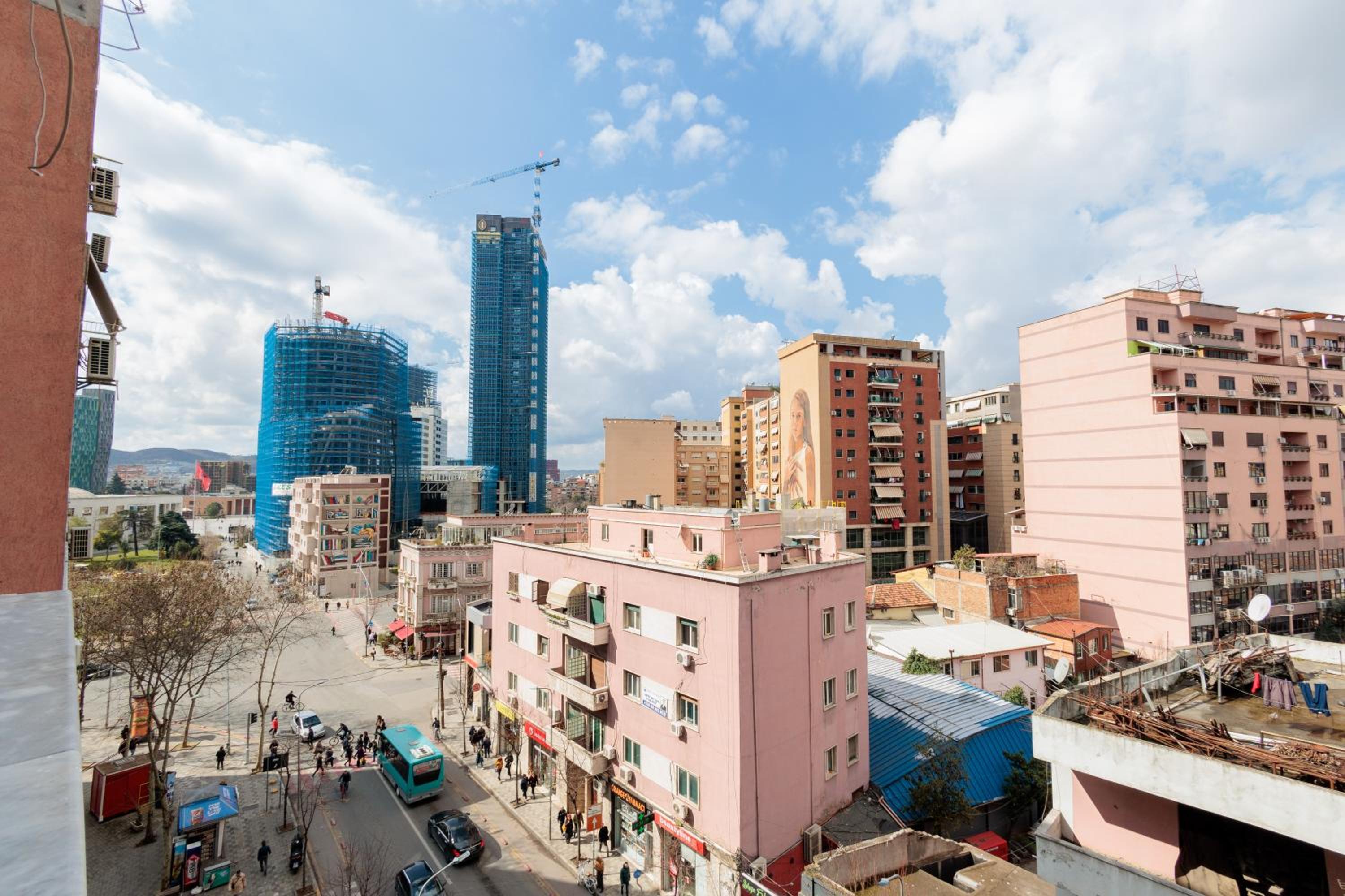 Tirana Center Apartment 12