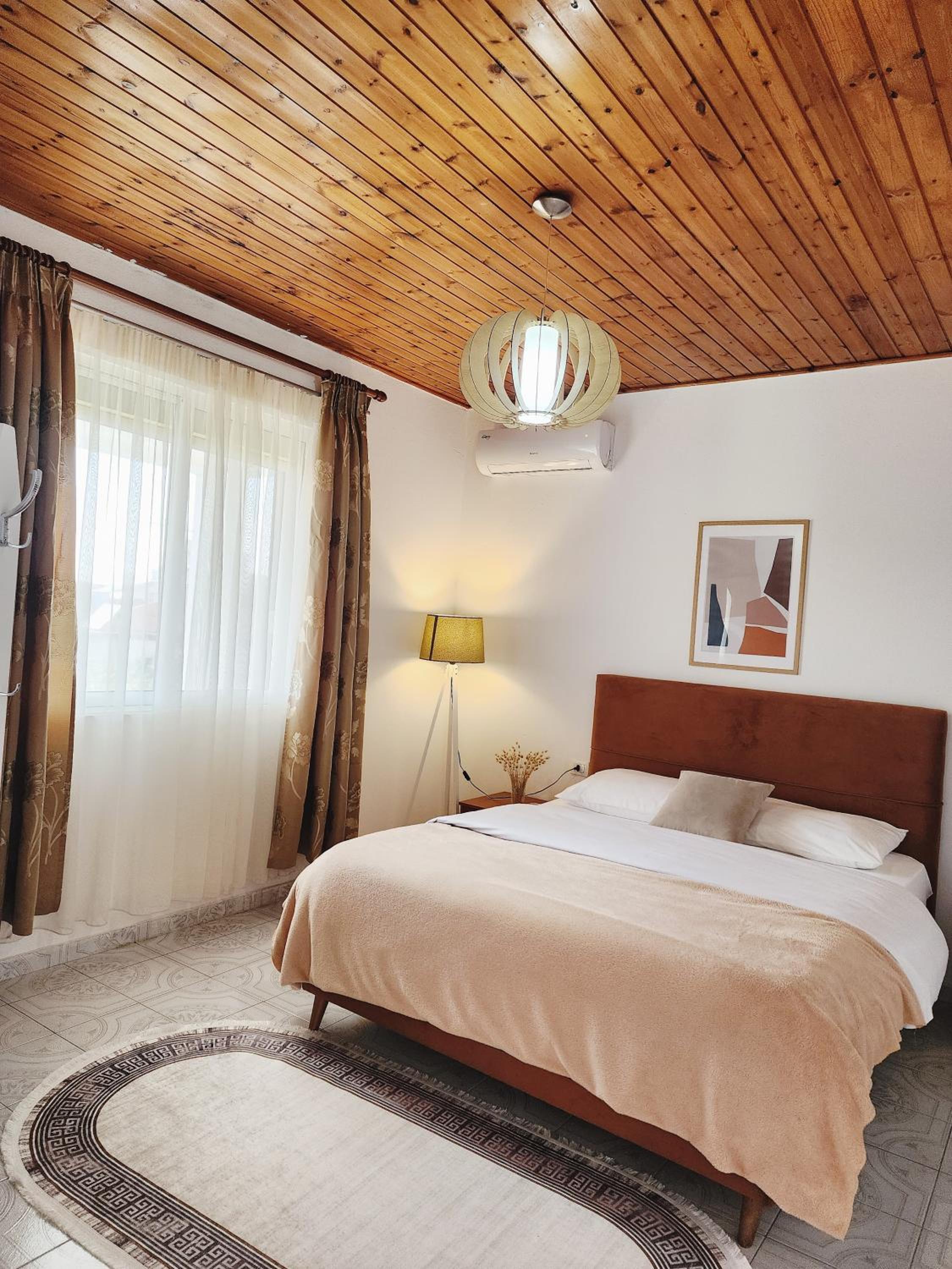 Mia Guest House - Entire home with balcony & garden
