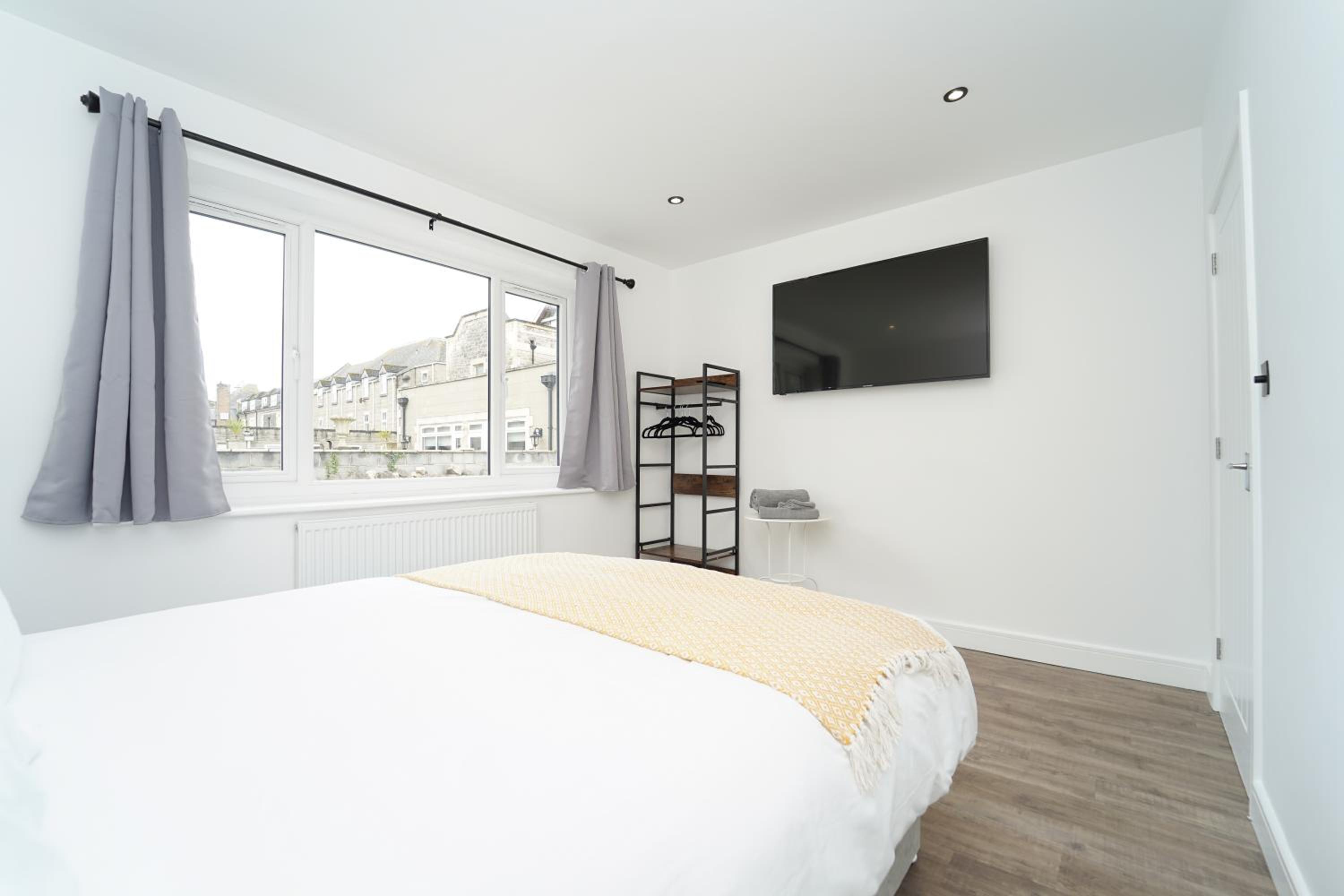 Weston-super-Mare Vacations - Beach Condos - Property Image 11