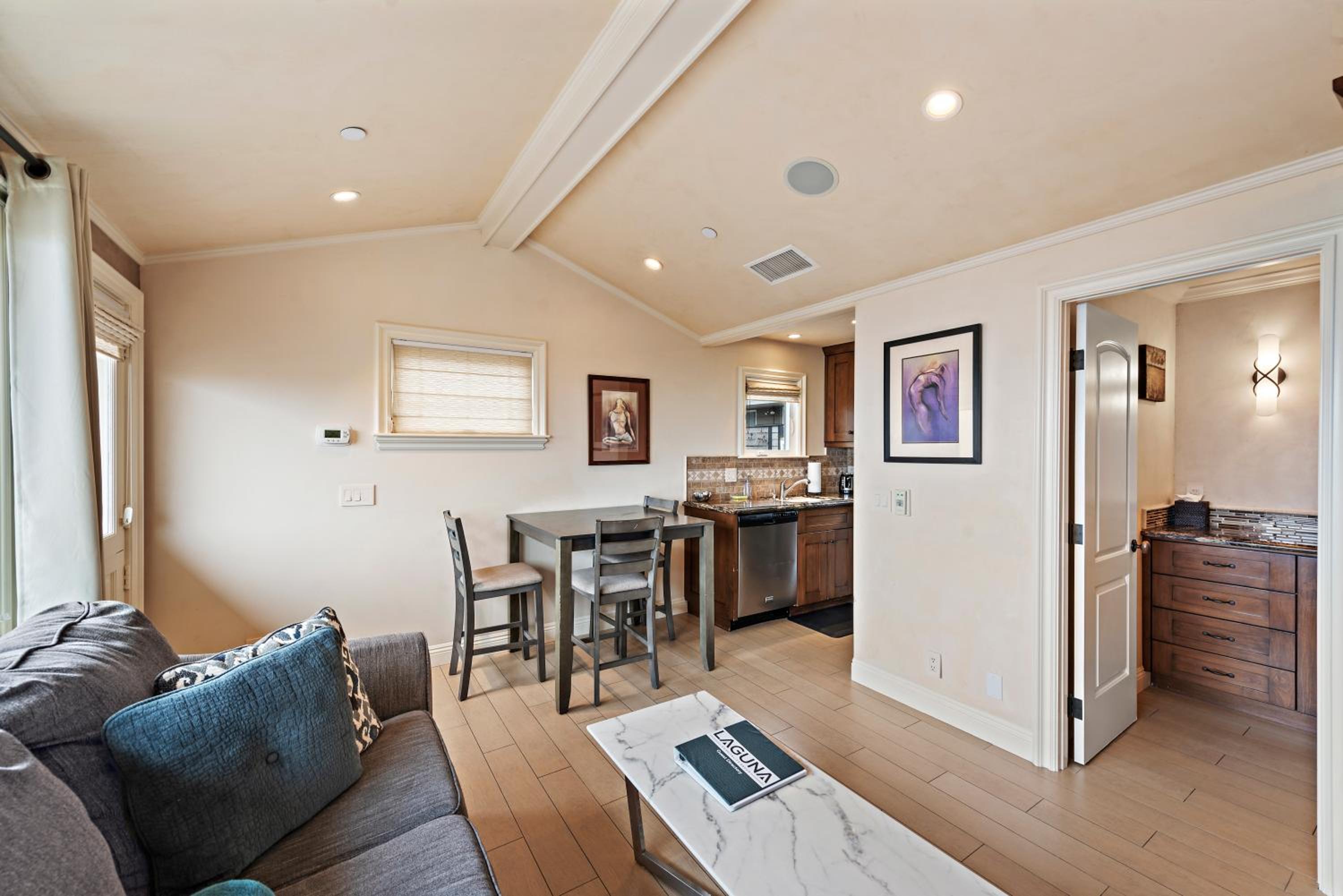 Villa D'Arte at the Retreat in Laguna Beach view 3