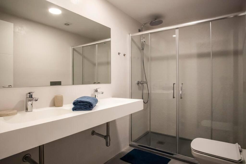 Spectacular new apartment with incredible sea vie