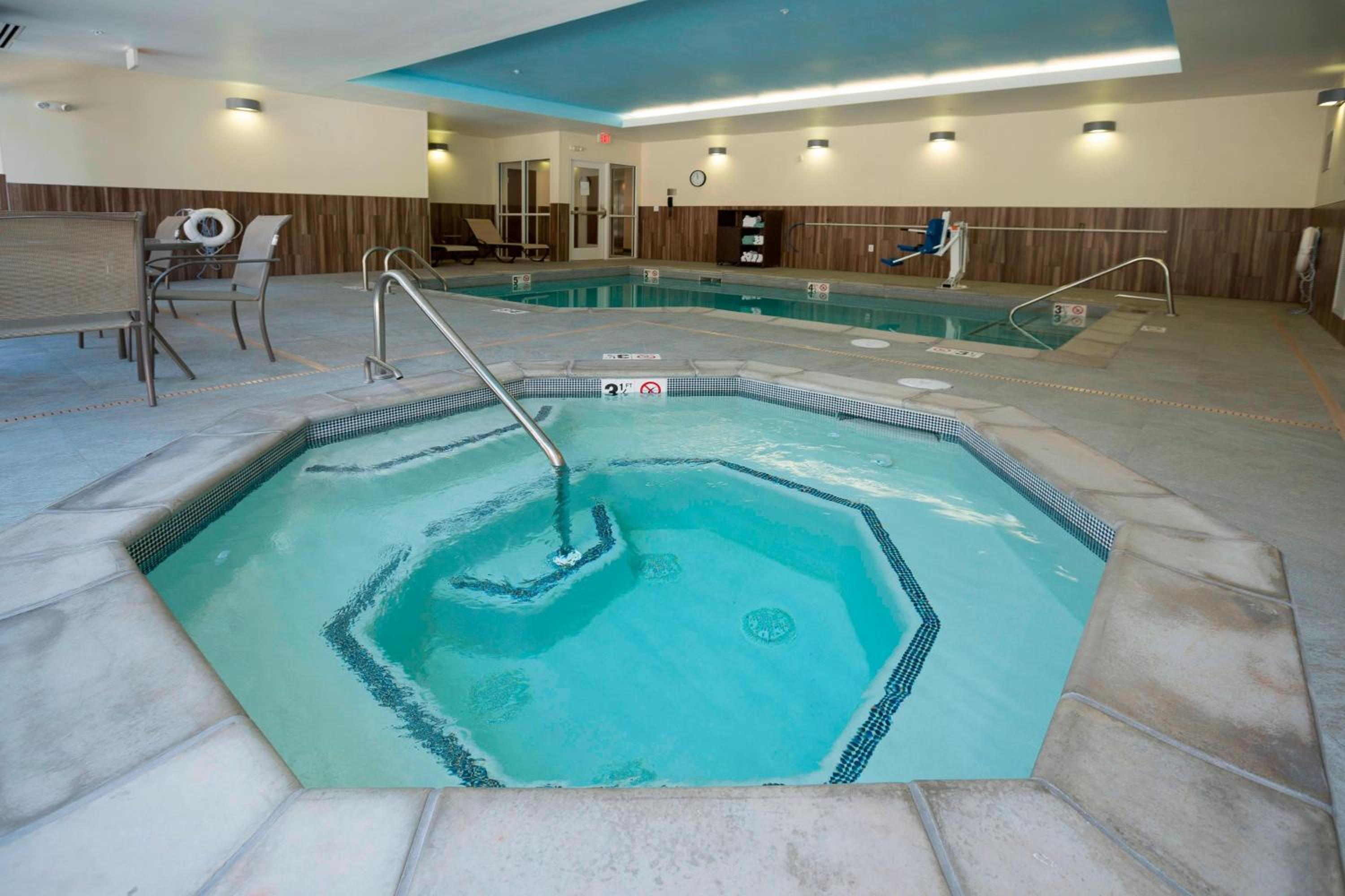 Durango Vacations - Fairfield Inn  Suites by Marriott Durango - Property Image 5
