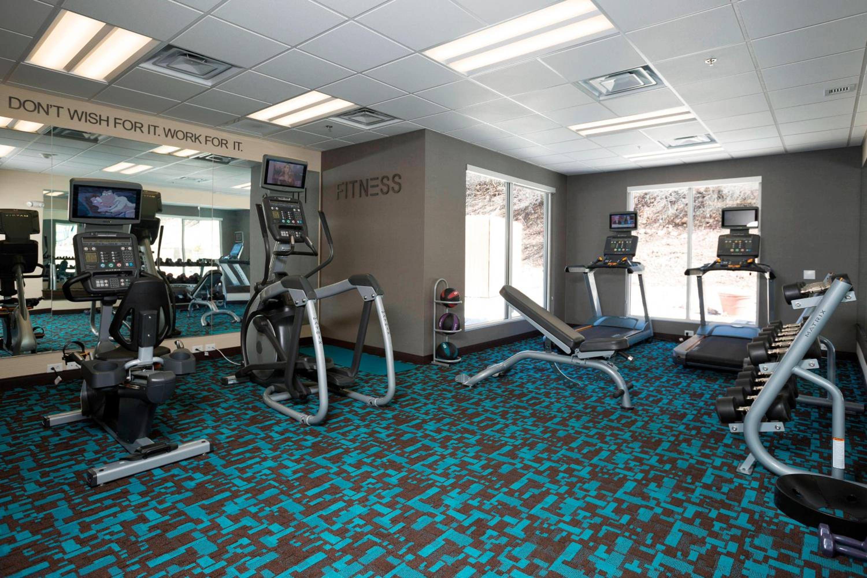 Durango Vacations - Fairfield Inn  Suites by Marriott Durango - Property Image 3