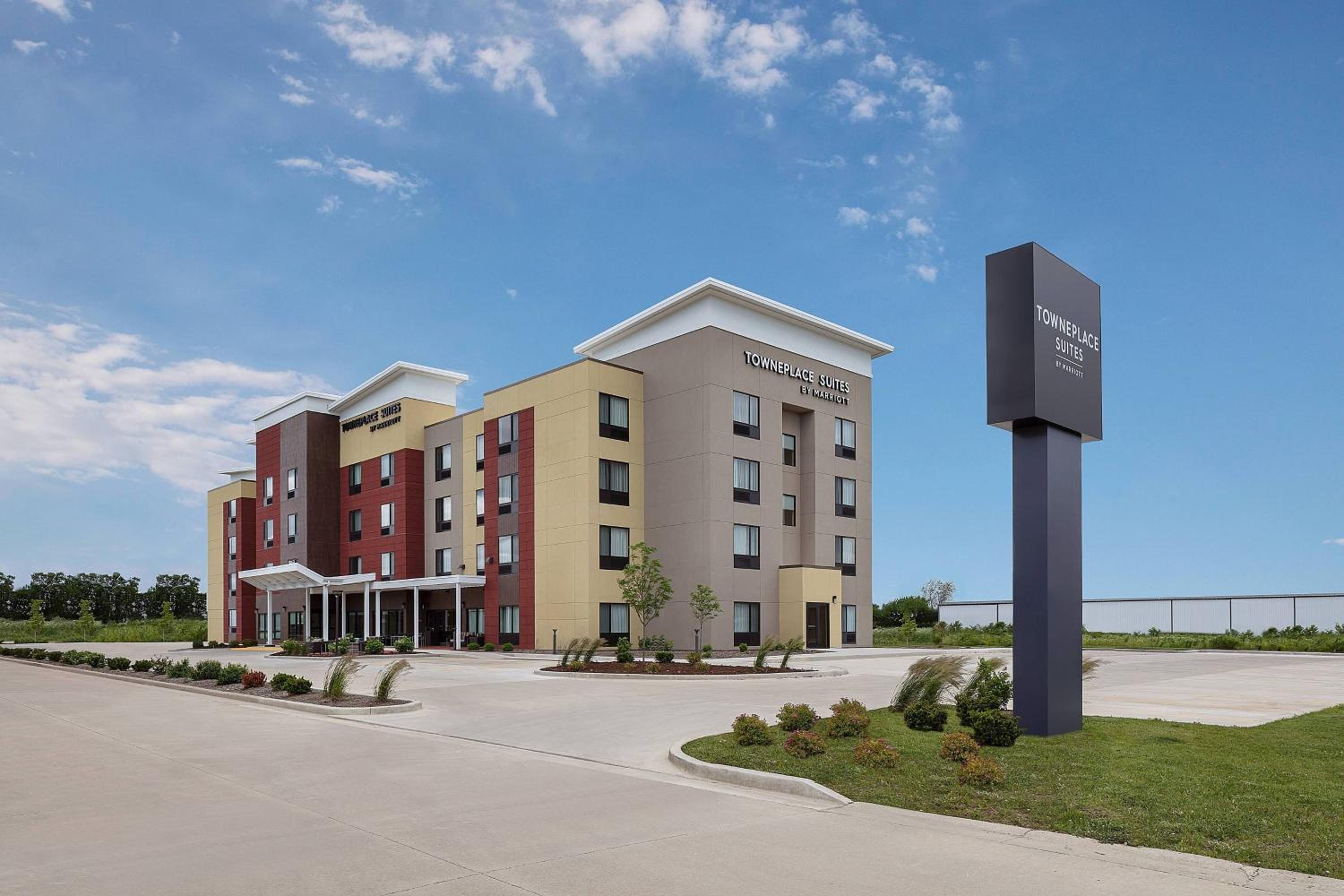 Danville Vacations - TownePlace Suites by Marriott Danville - Property Image 1