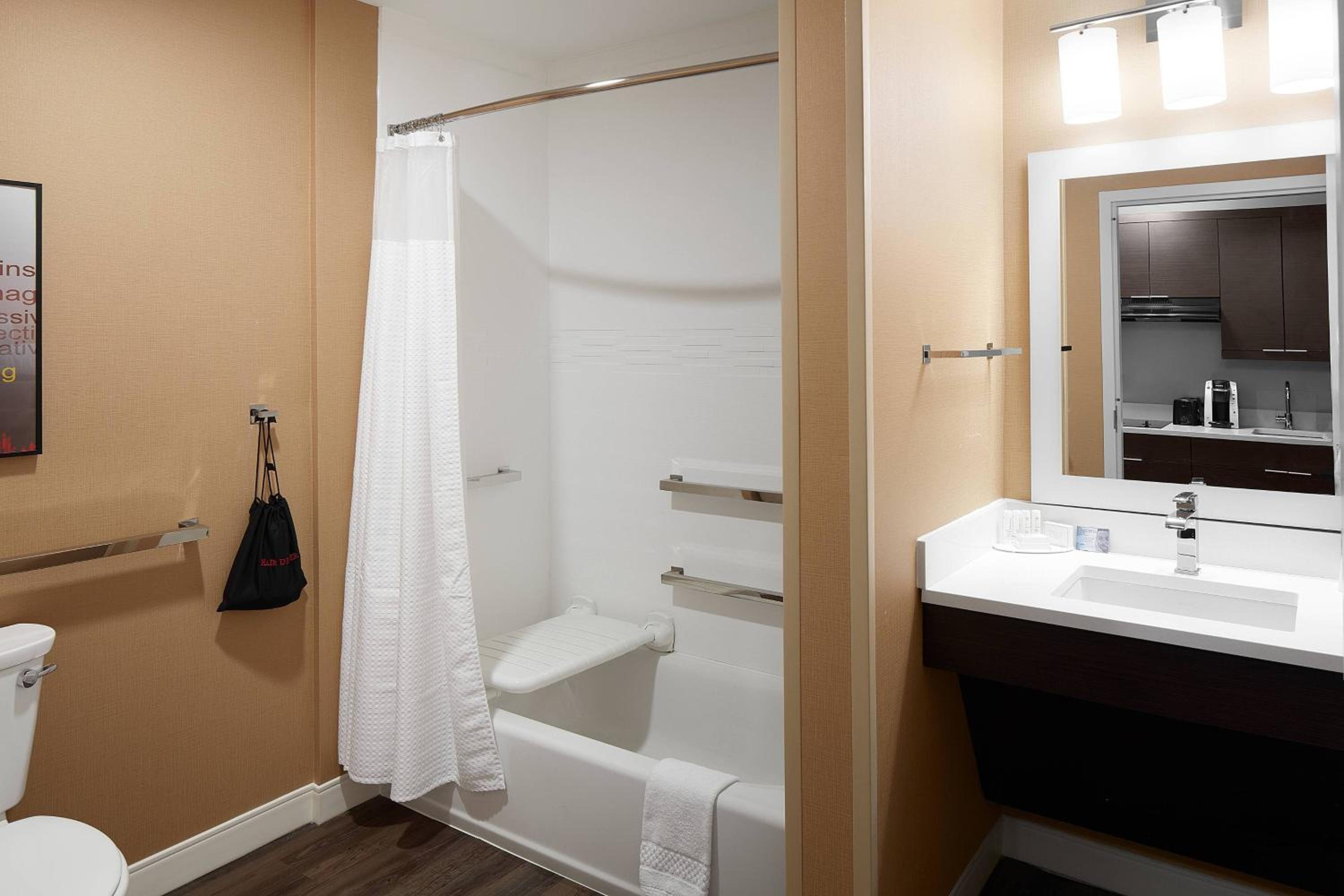 Danville Vacations - TownePlace Suites by Marriott Danville - Property Image 18