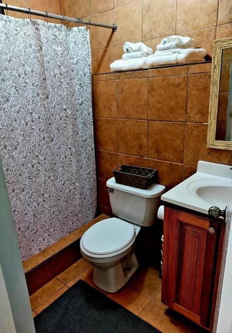 Comfort Cottage at the Grove view 5