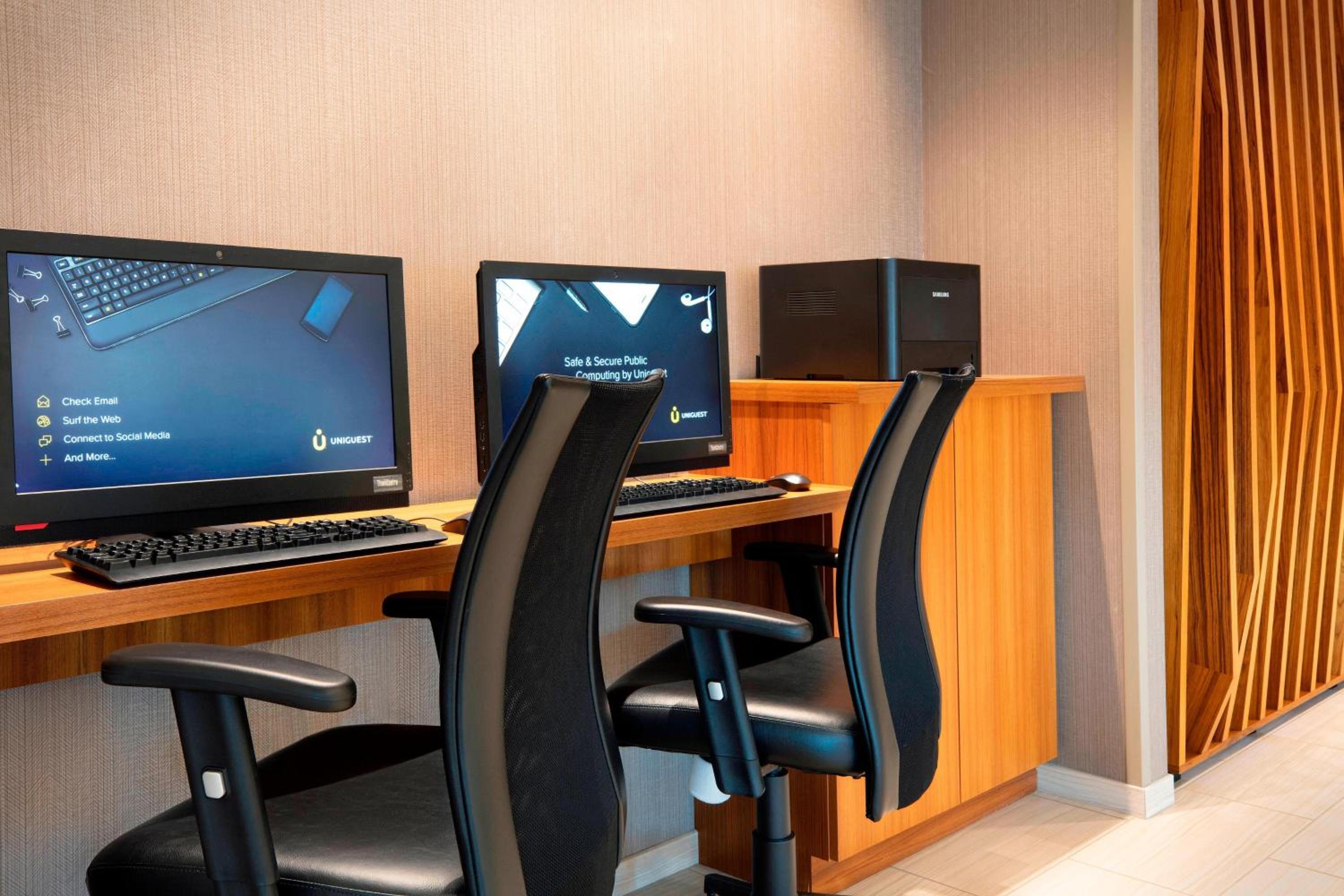 SpringHill Suites by Marriott Hampton Portsmouth - Property Image 9