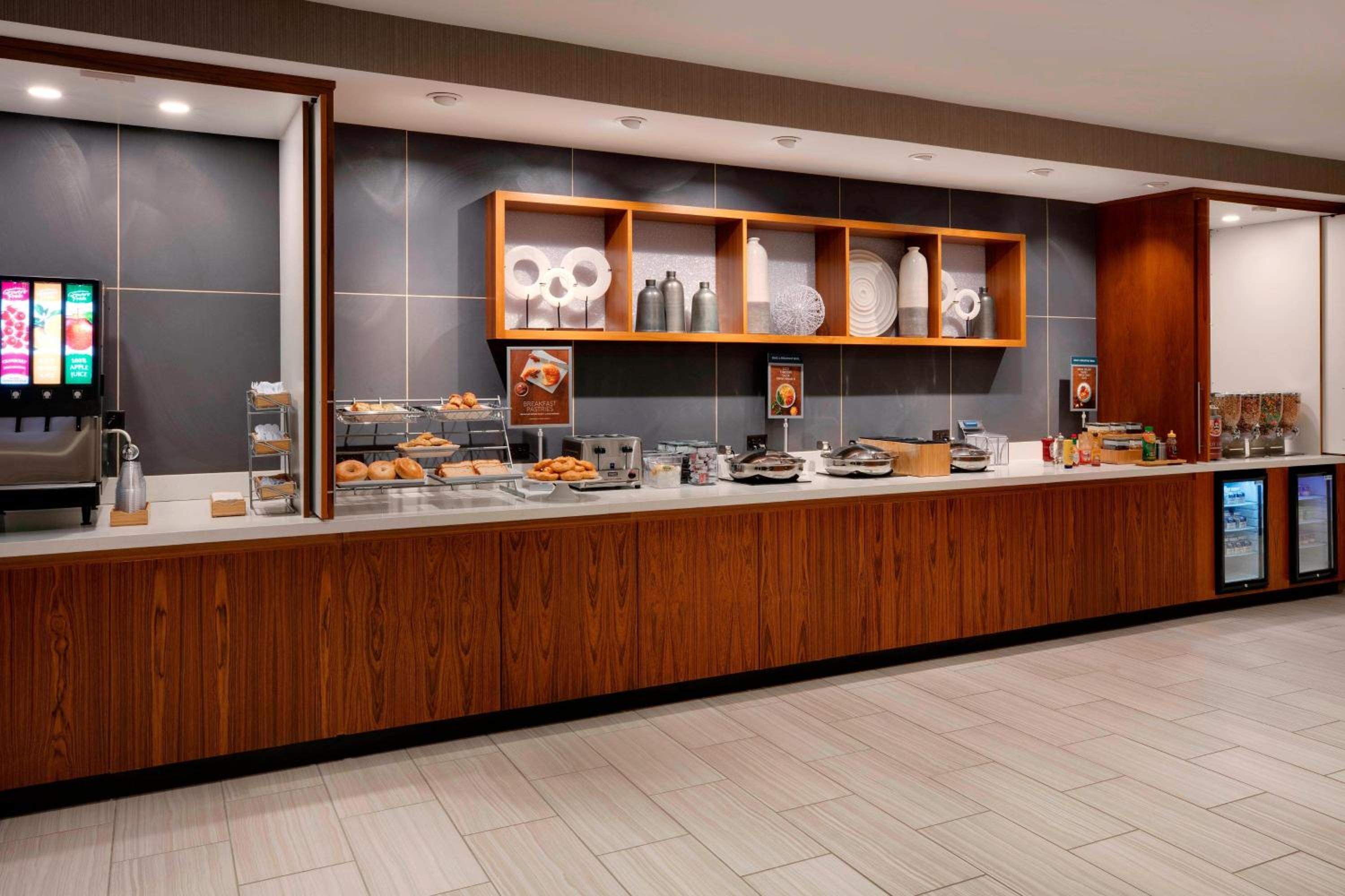 SpringHill Suites by Marriott Hampton Portsmouth - Property Image 6