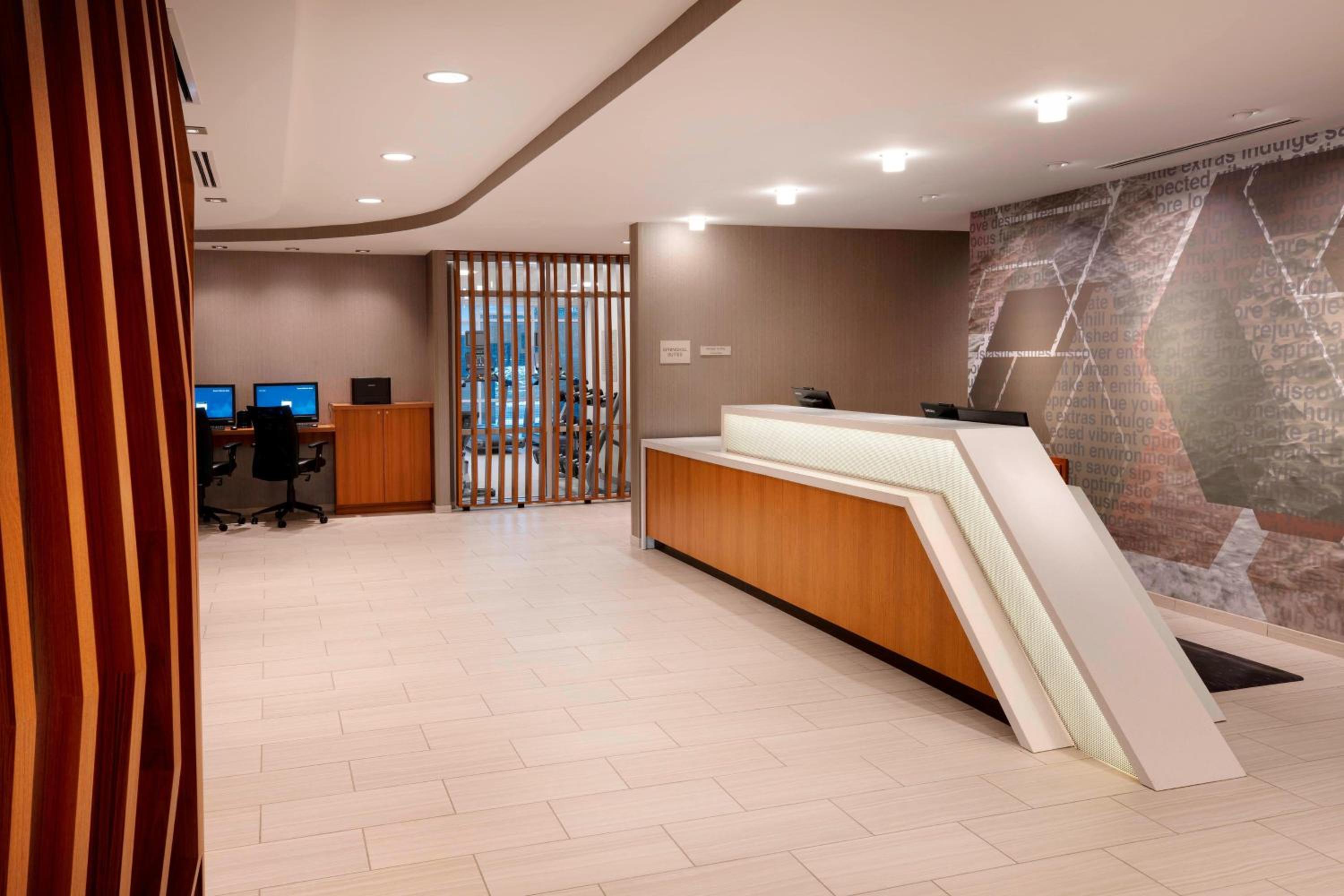 SpringHill Suites by Marriott Hampton Portsmouth - Property Image 15
