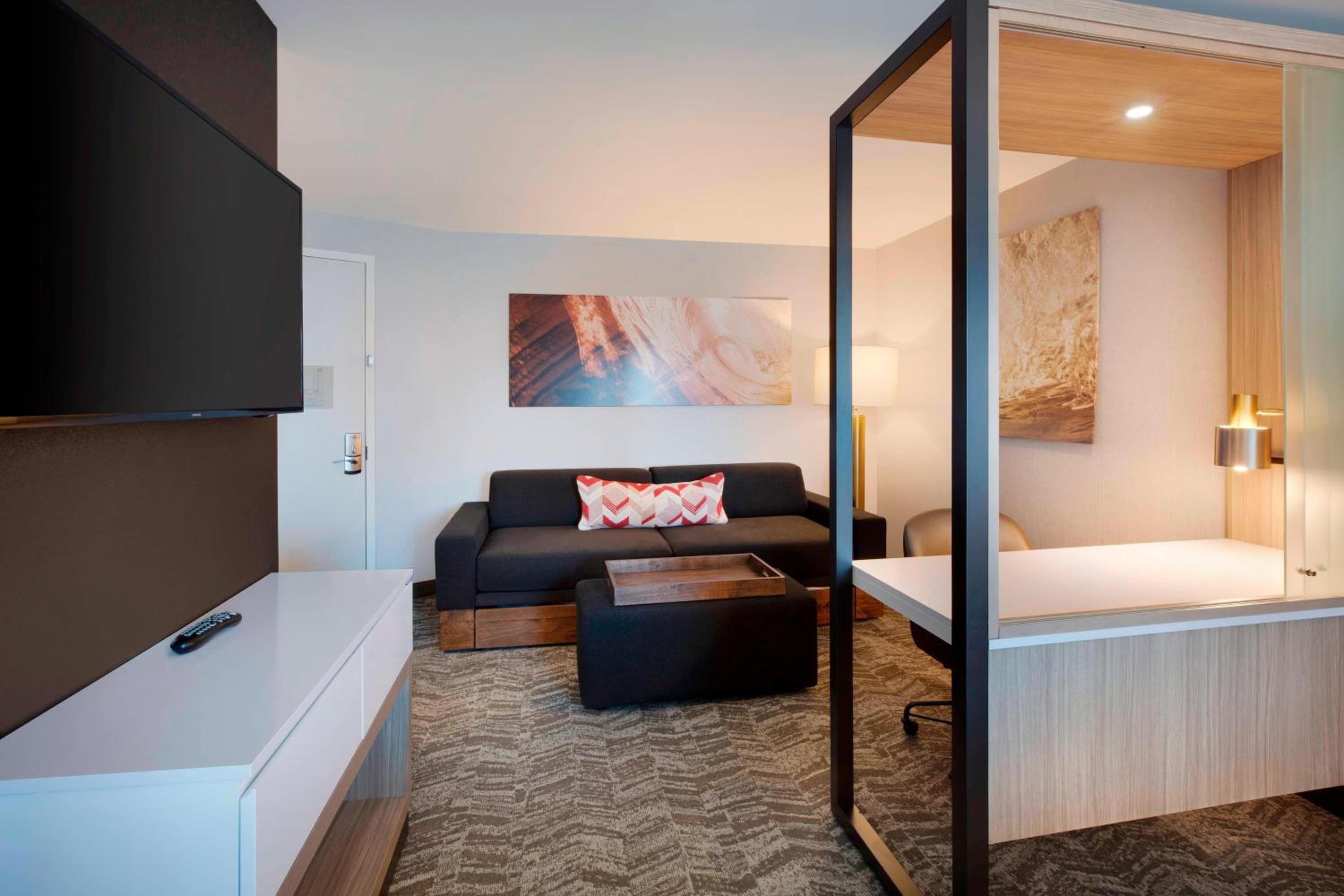 SpringHill Suites by Marriott Hampton Portsmouth - Property Image 10