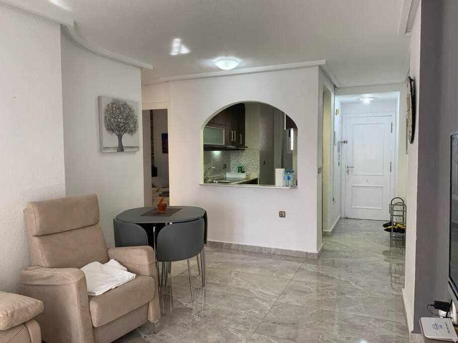 Precioso apartamento a 200 metros del mar view 5