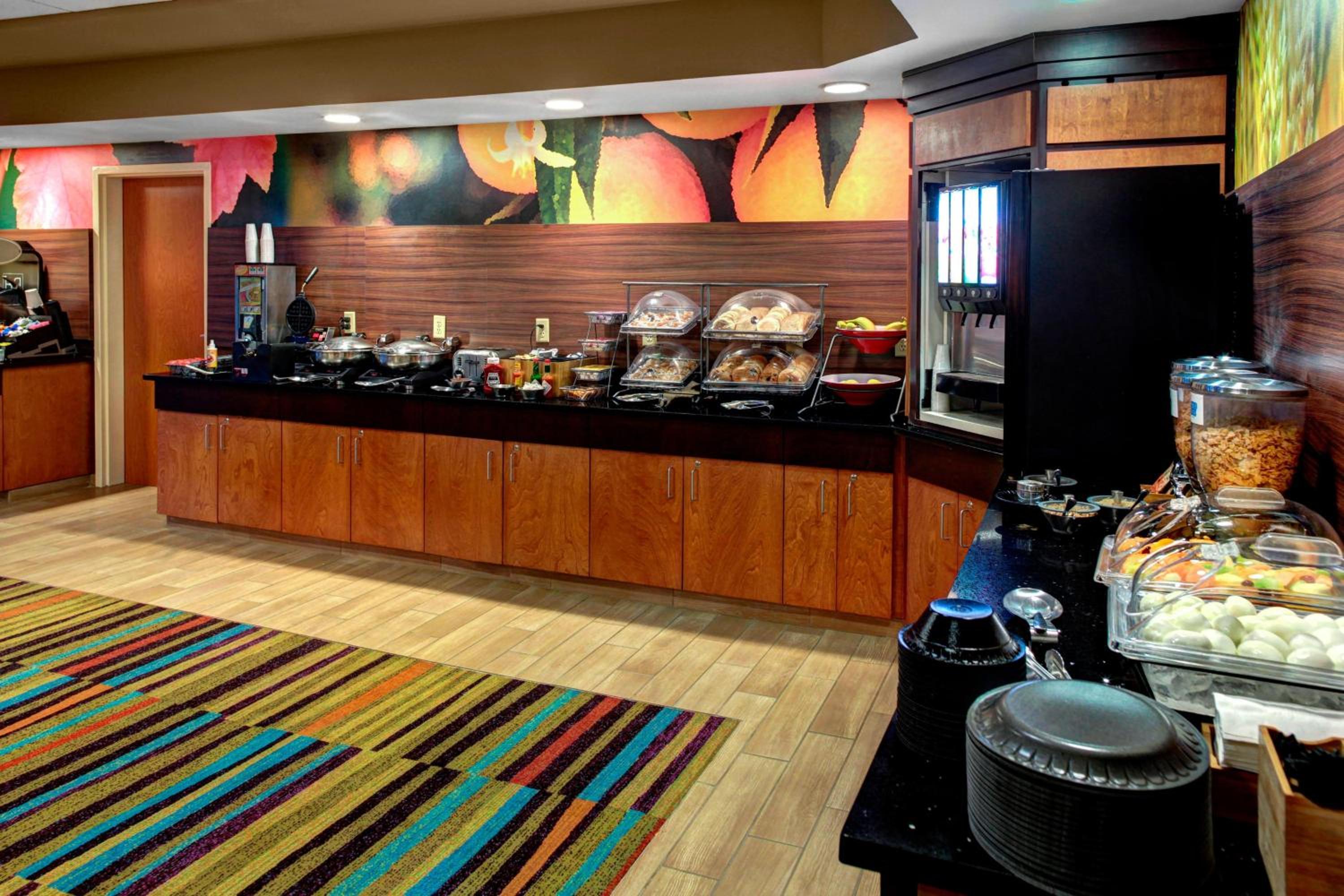 Oxford Vacations - Fairfield Inn Suites by Marriott Anniston Oxford - Property Image 24
