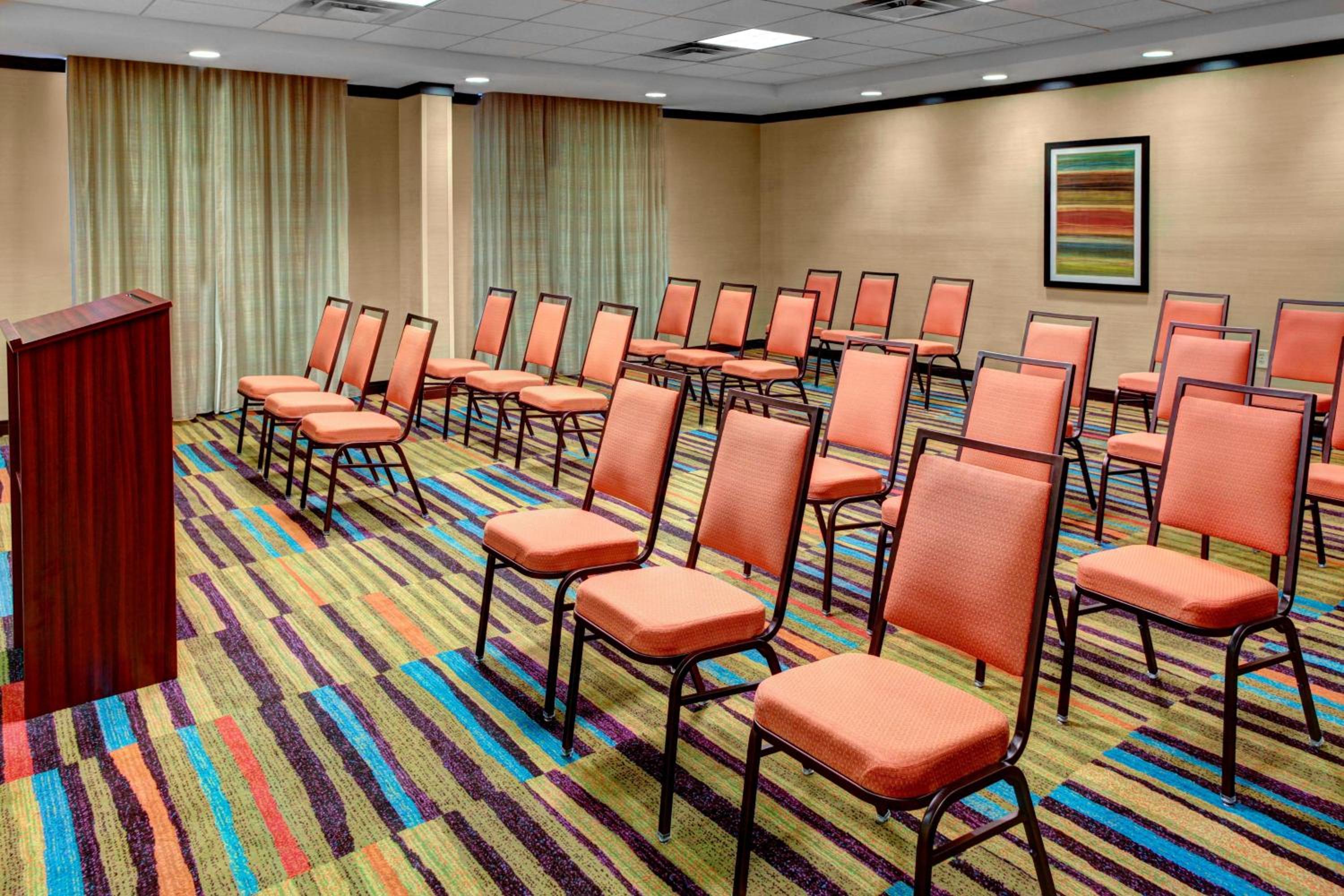 Oxford Vacations - Fairfield Inn Suites by Marriott Anniston Oxford - Property Image 6